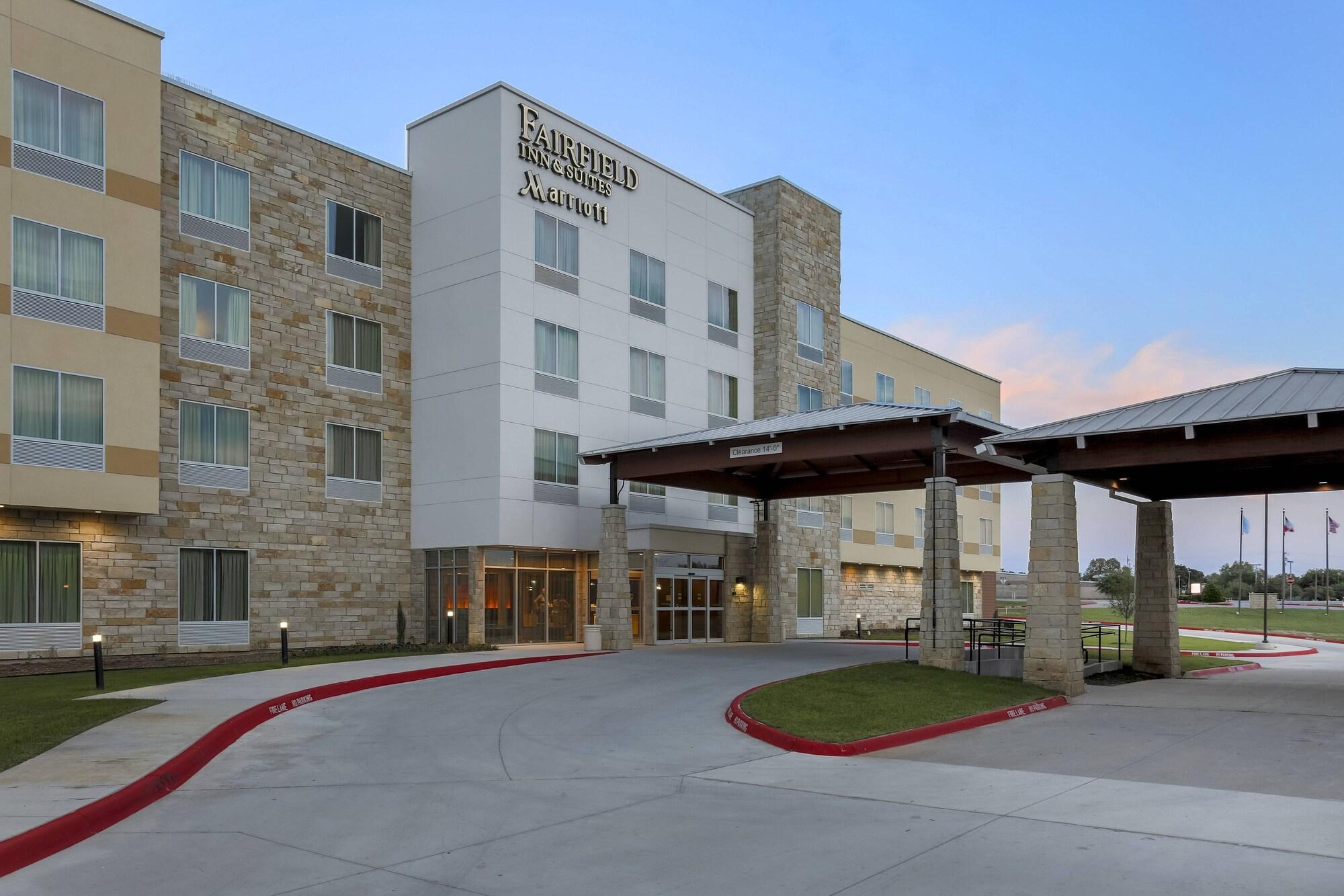 Fairfield Inn & Suites by Marriott Decatur at Decatur Conference Center image