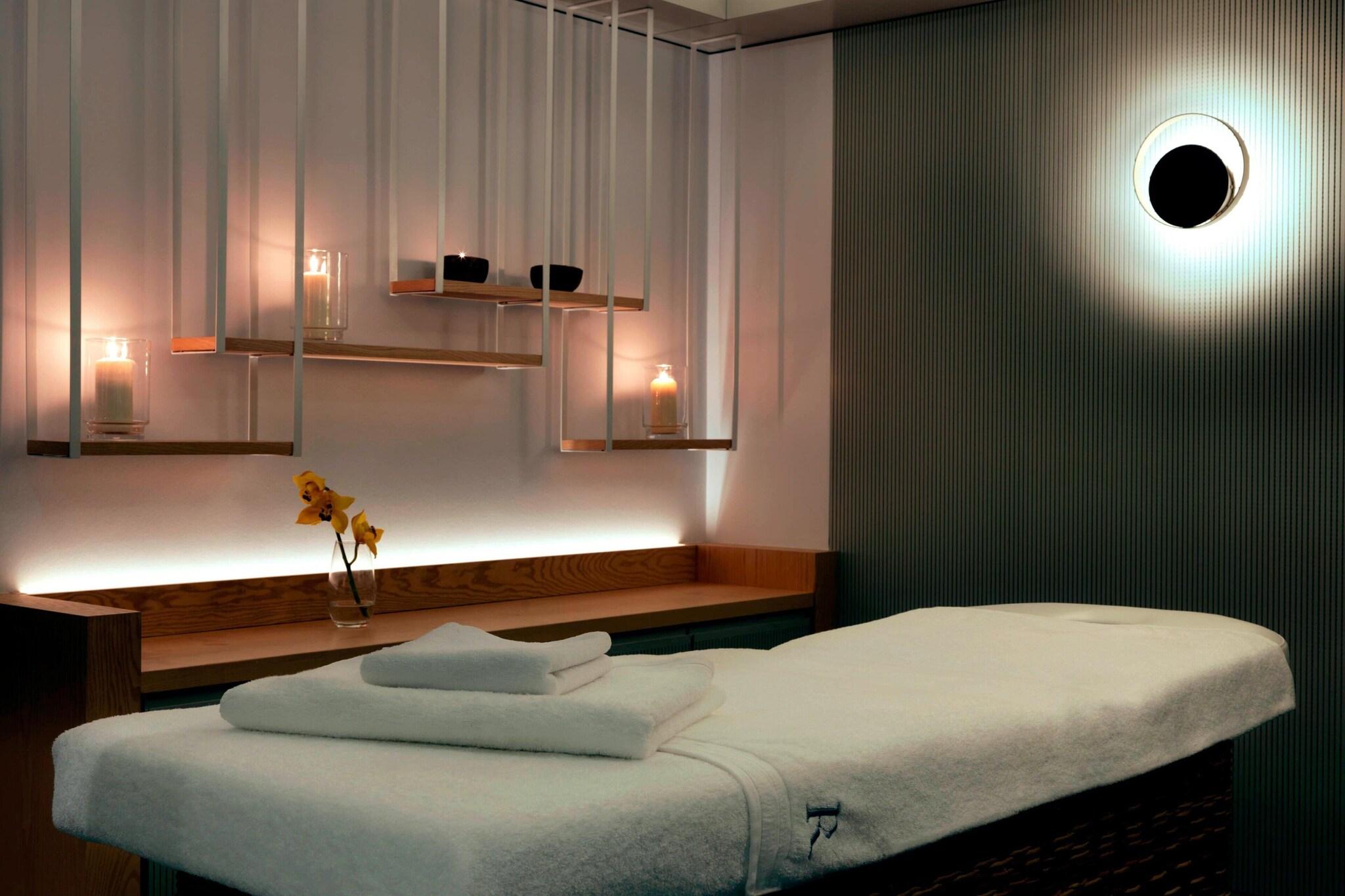Renaissance Warsaw Airport Hotel