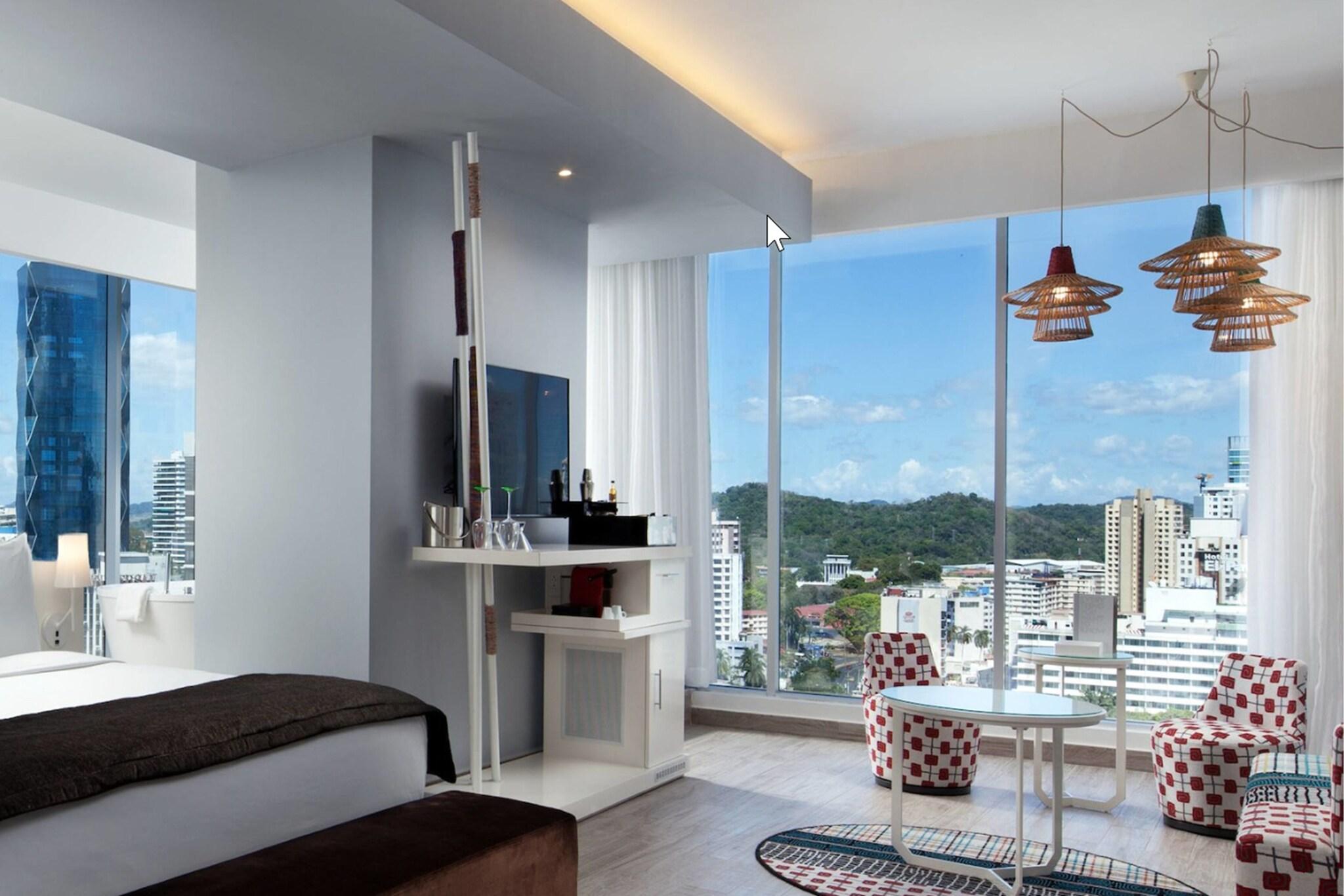 W Panama by null