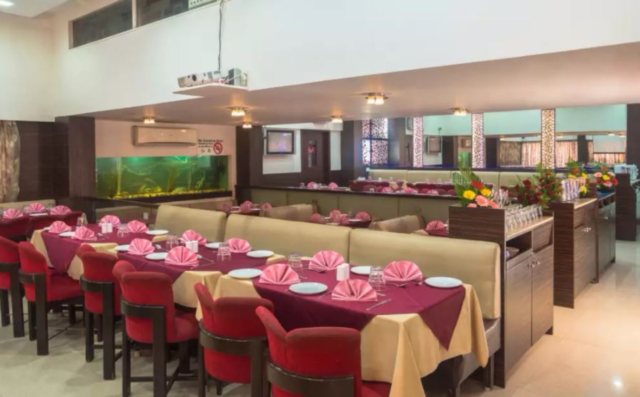 Hotel Yogi Broadway, Chembur