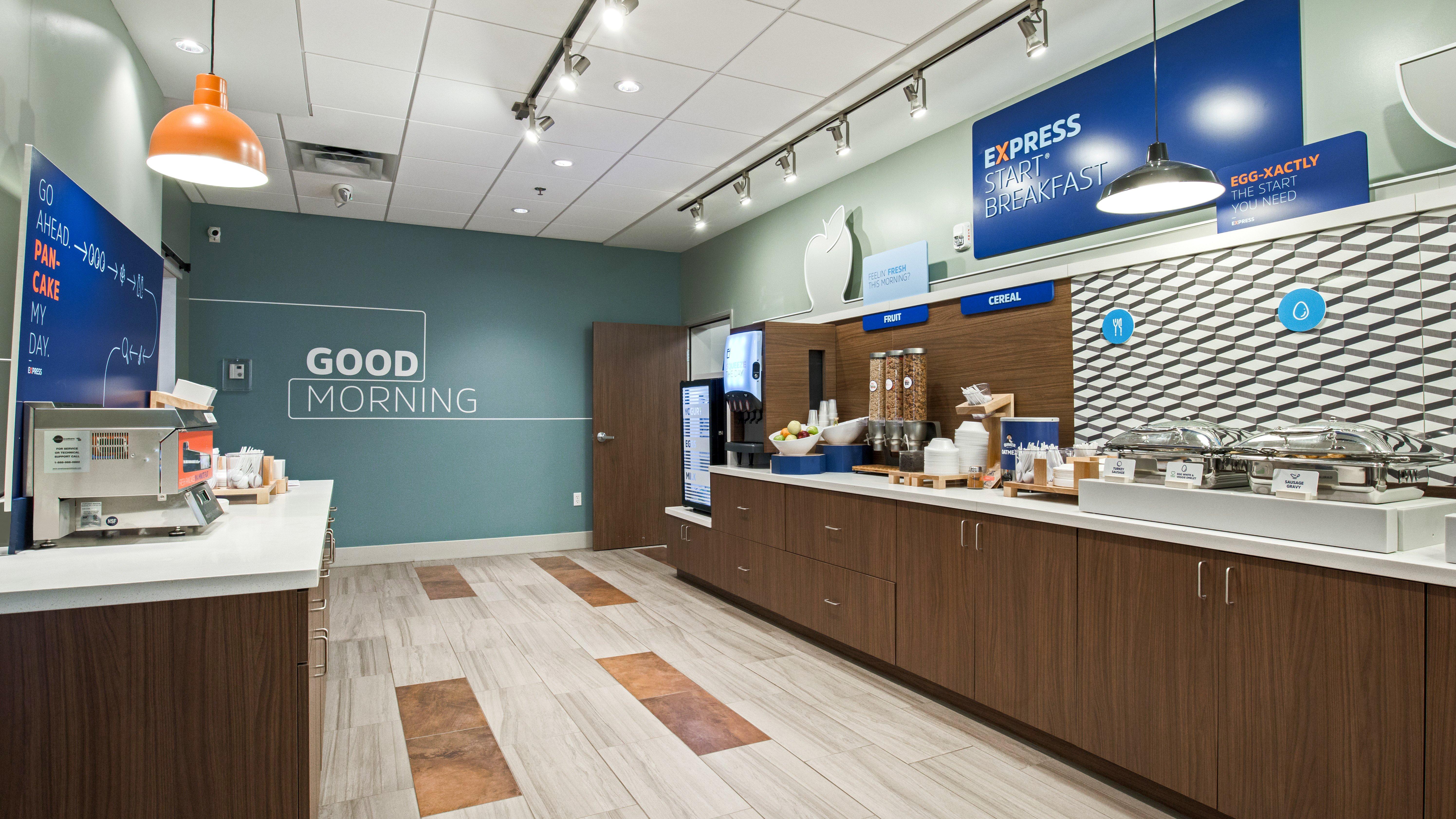 Holiday Inn Express & Suites Racine By IHG