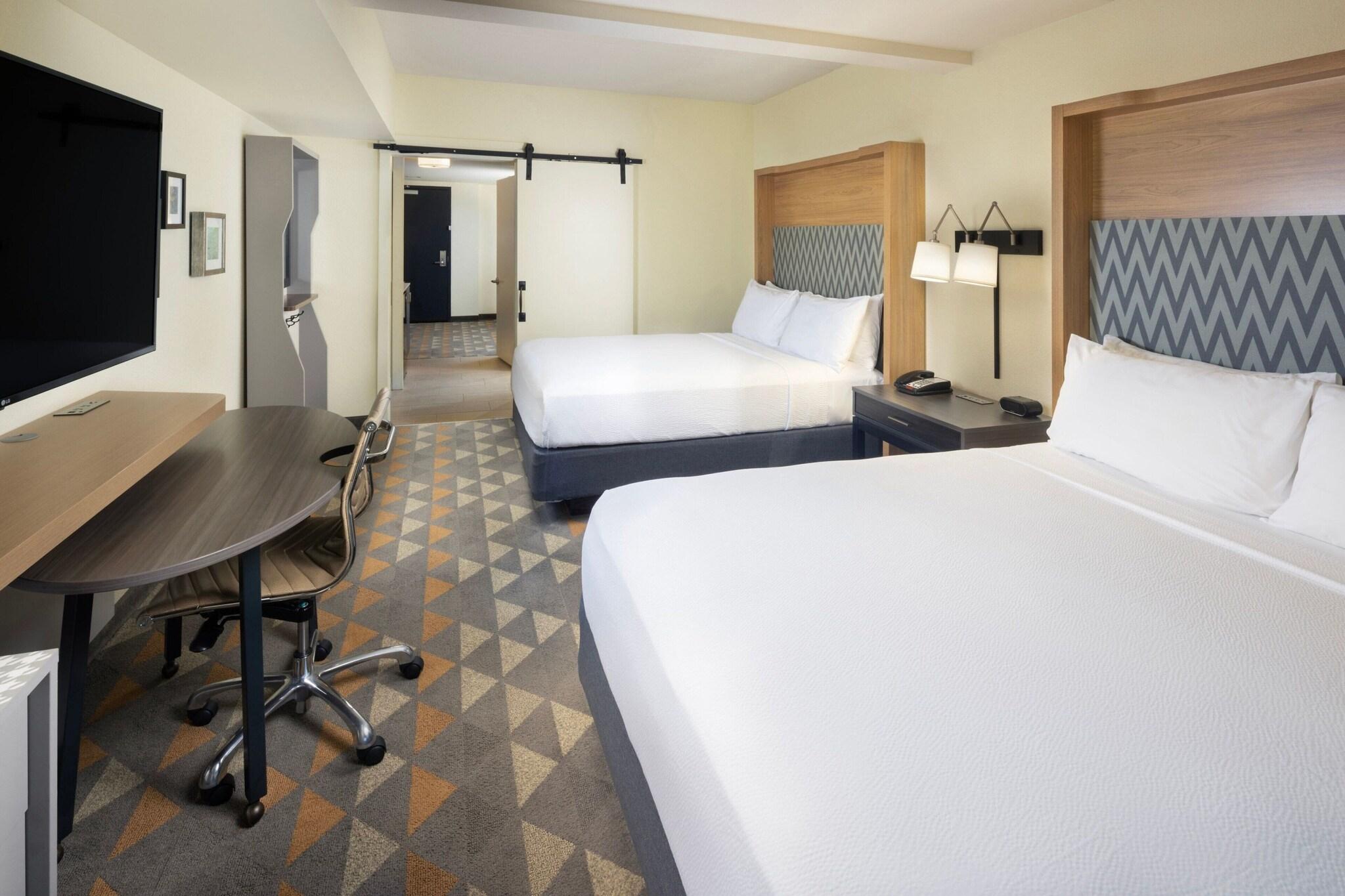 Holiday Inn & Suites-Asheville-Biltmore Vlg Area
