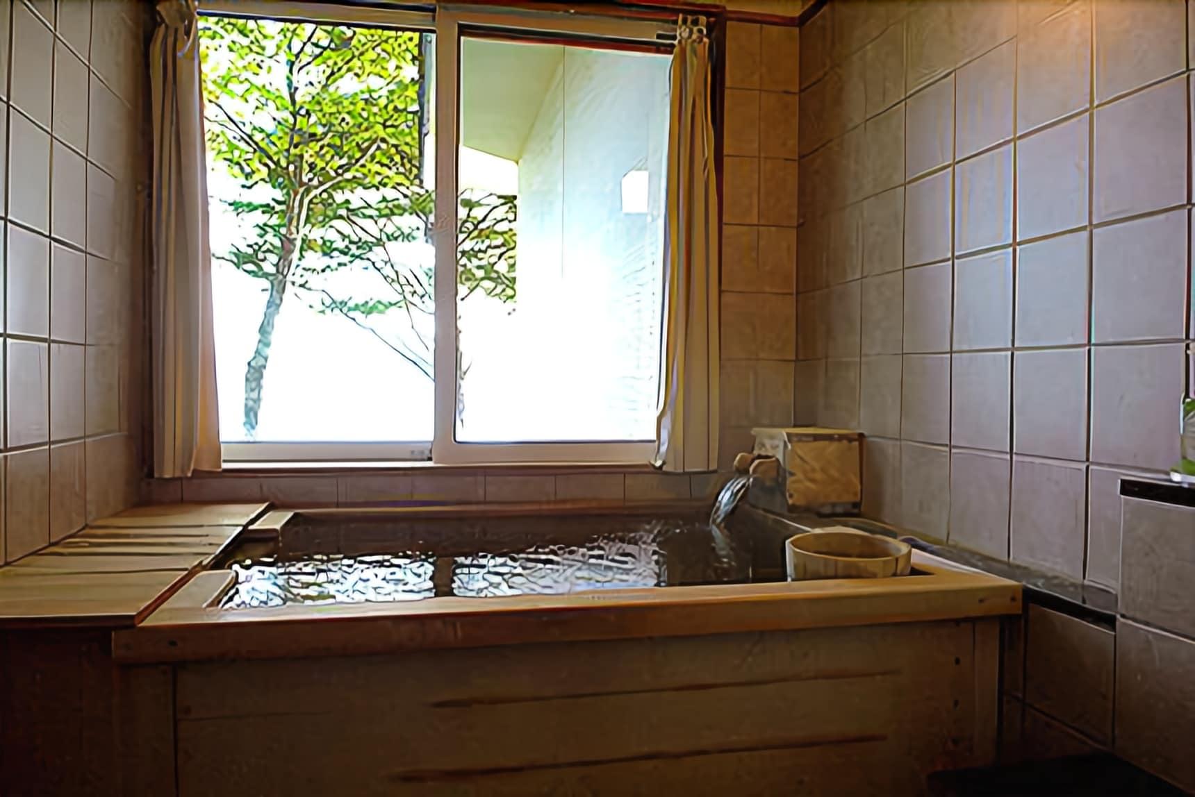 Lakeside Villa Suimeikaku