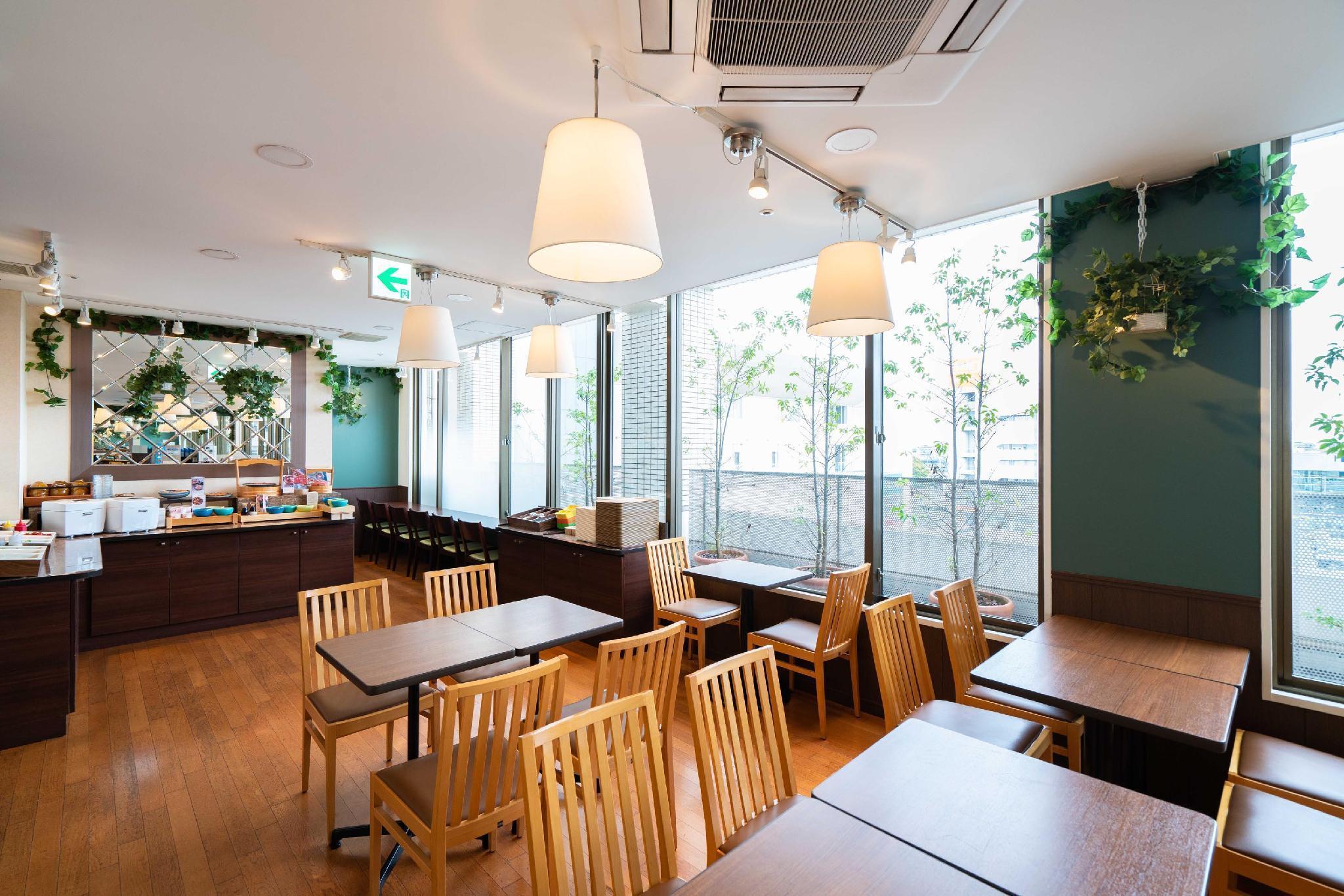 Vessel Inn Yachiyo Katsutadaiekimae