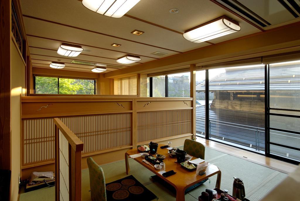 Shibu Hotel