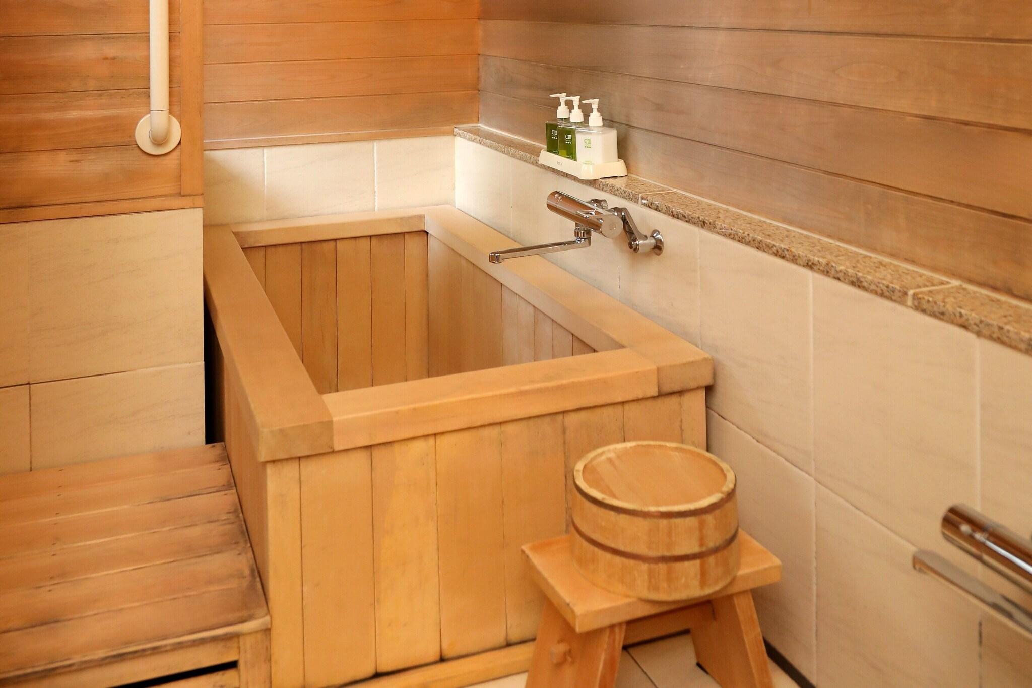 Ryori Ryokan Tsurugata by null