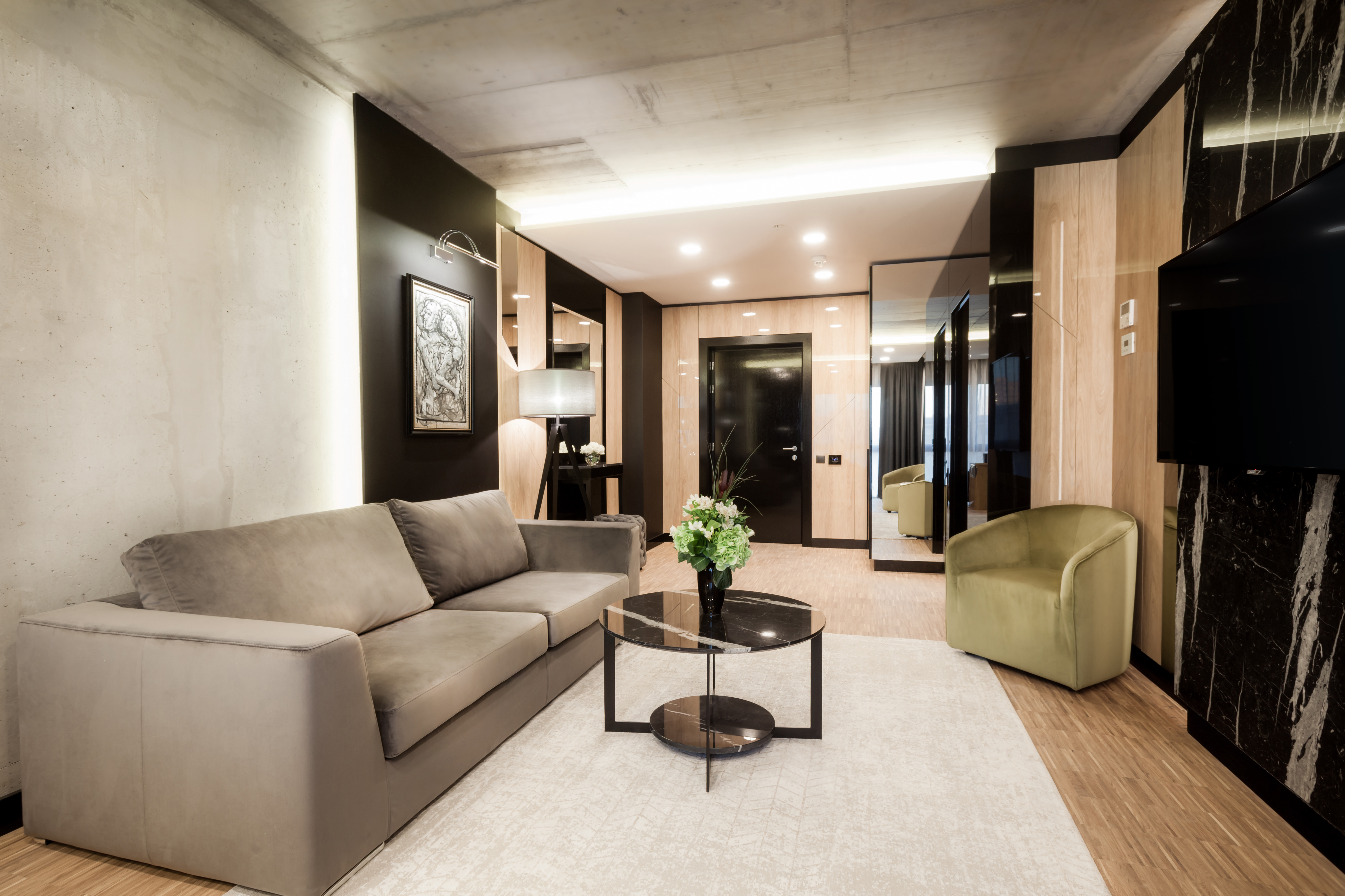 Platinia Hotel