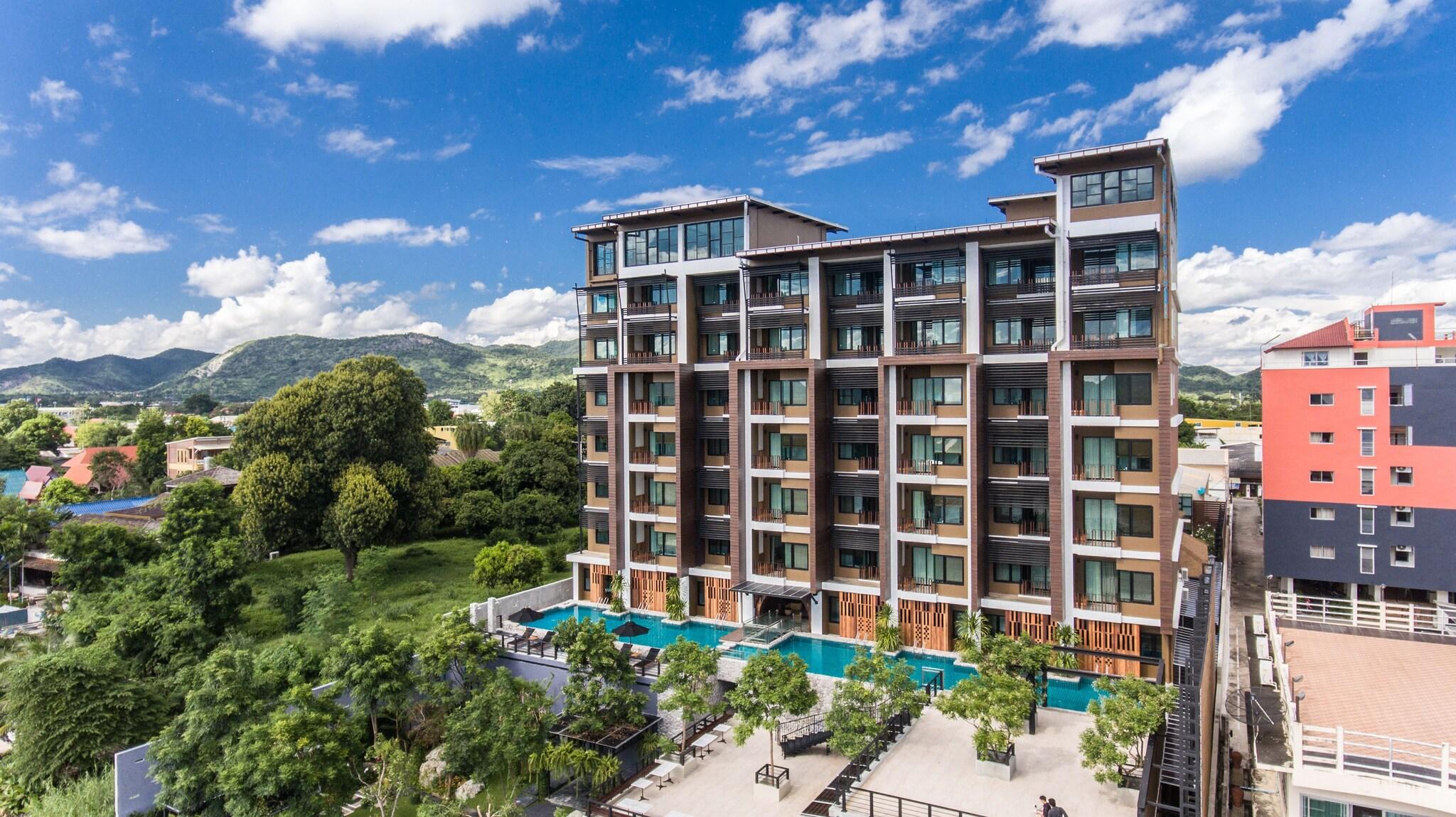 Natee The Riverfront Hotel Kanchanaburi by null