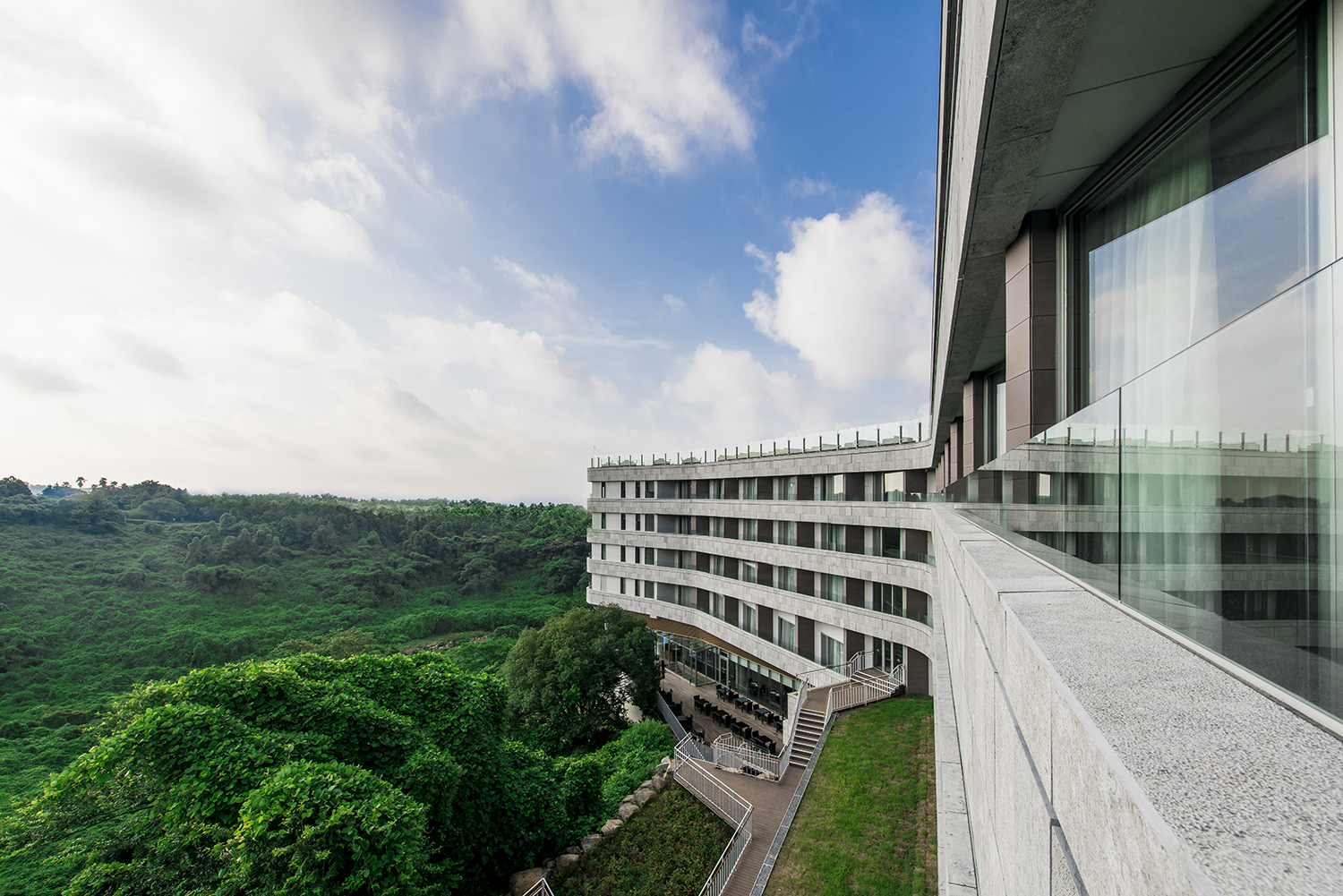 Hidden Cliff Hotel & Nature by null