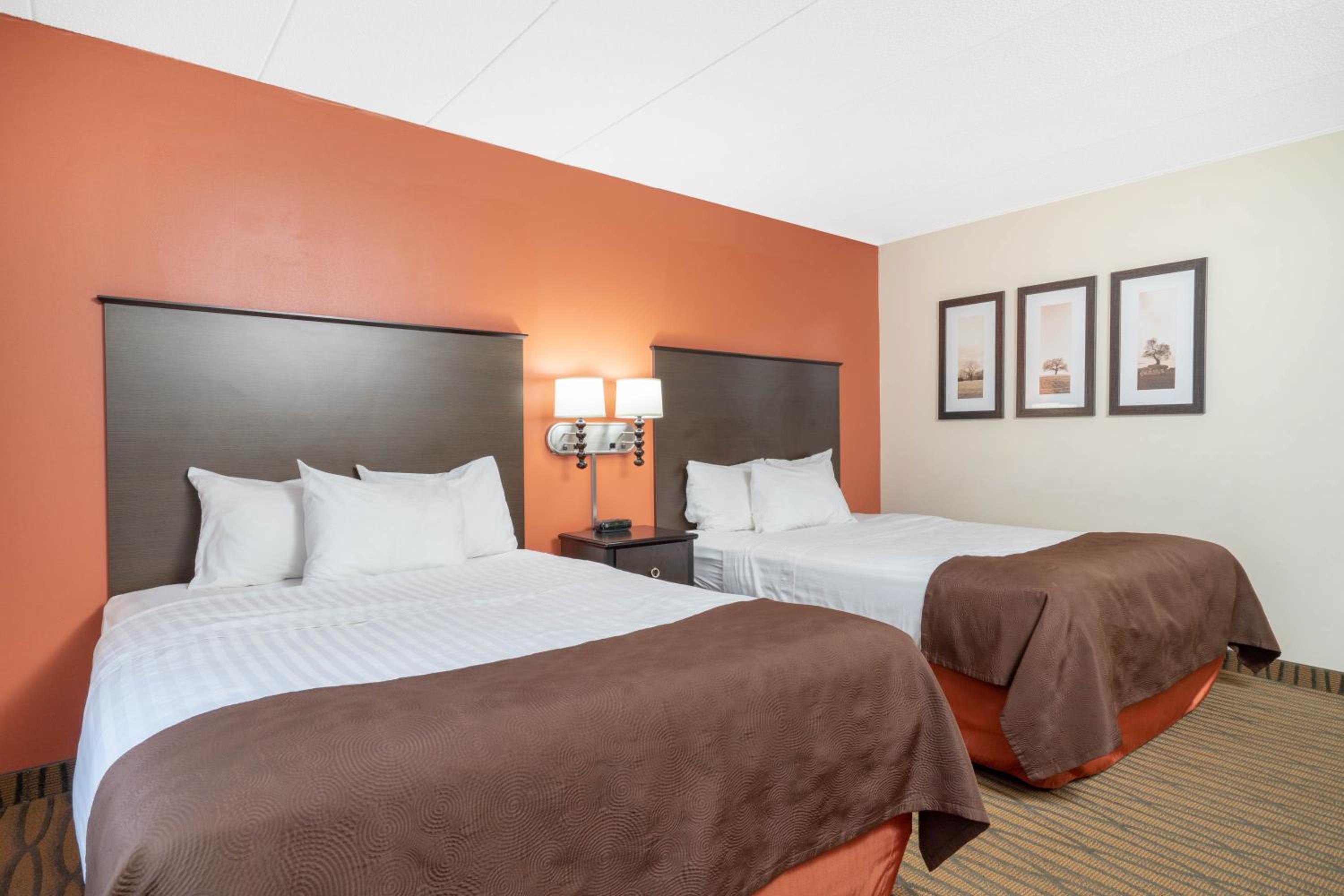 AmericInn by Wyndham Rogers