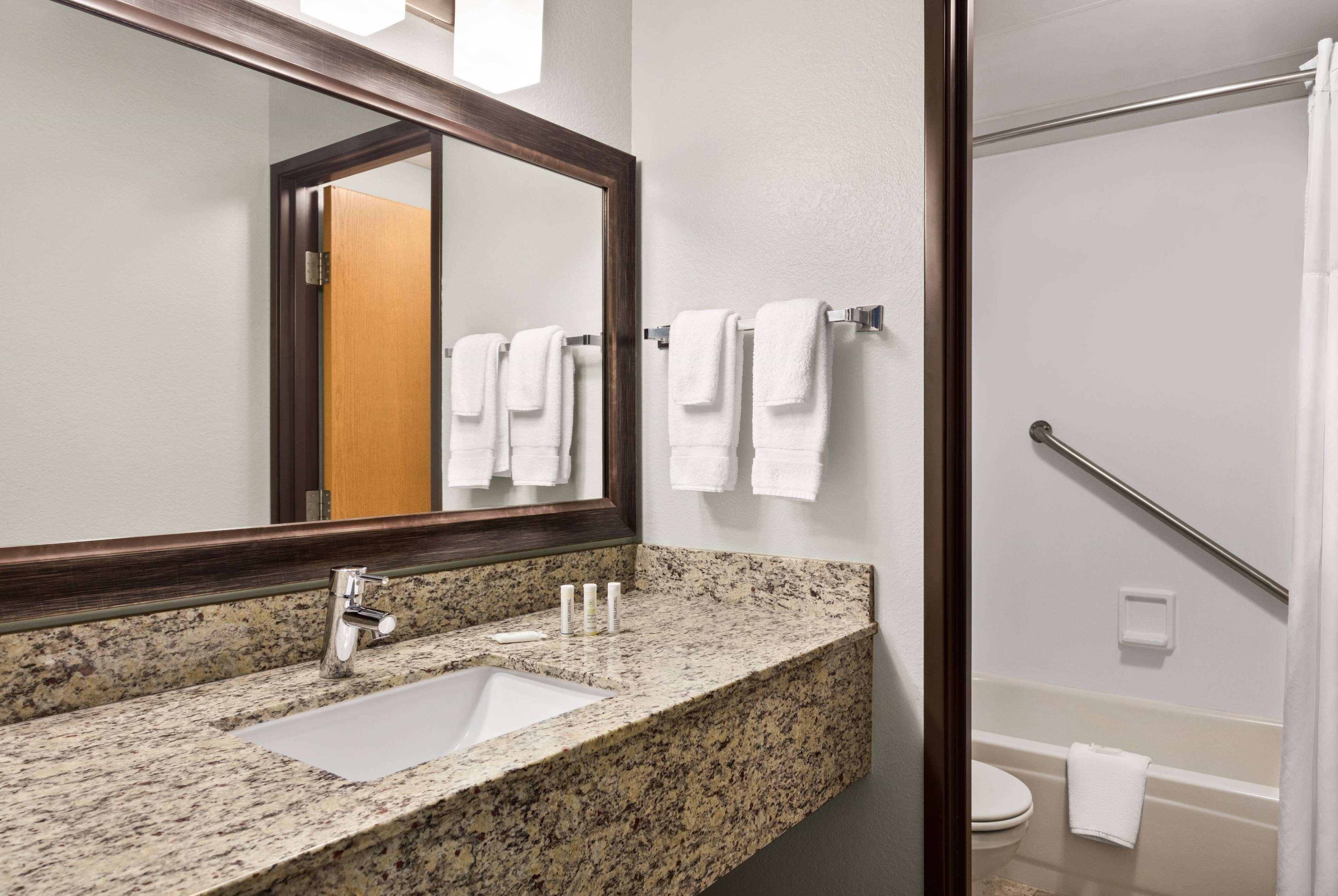 AmericInn by Wyndham Bemidji