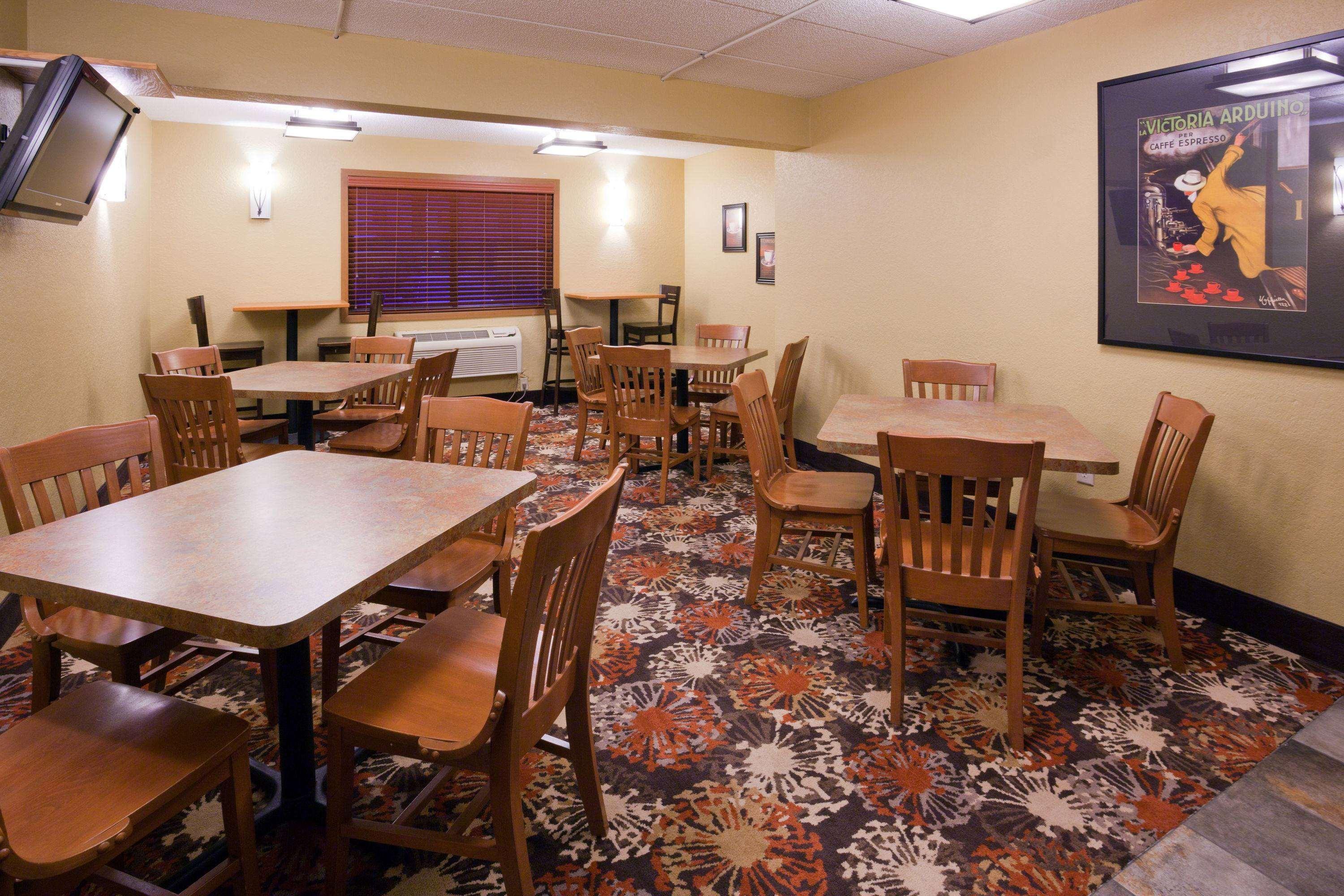 Americinn By Wyndham Alexandria