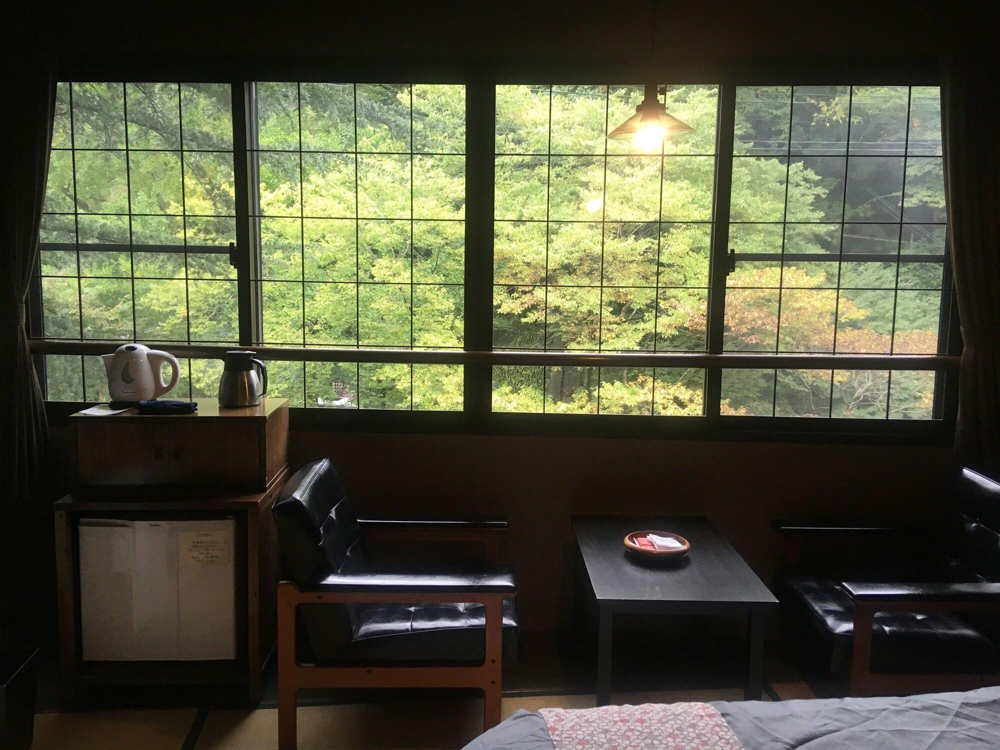 Kutsurogijuku Shintaki
