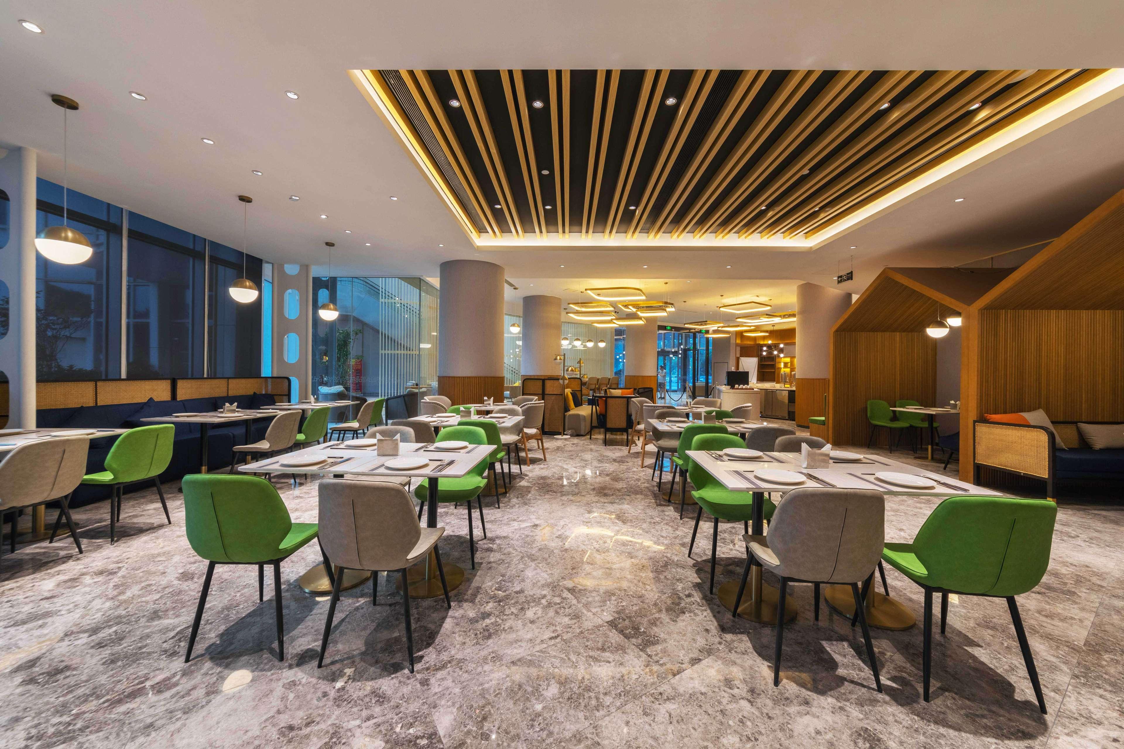 Ji Hotel Nantong Xinghu 101 Pedestrian Street