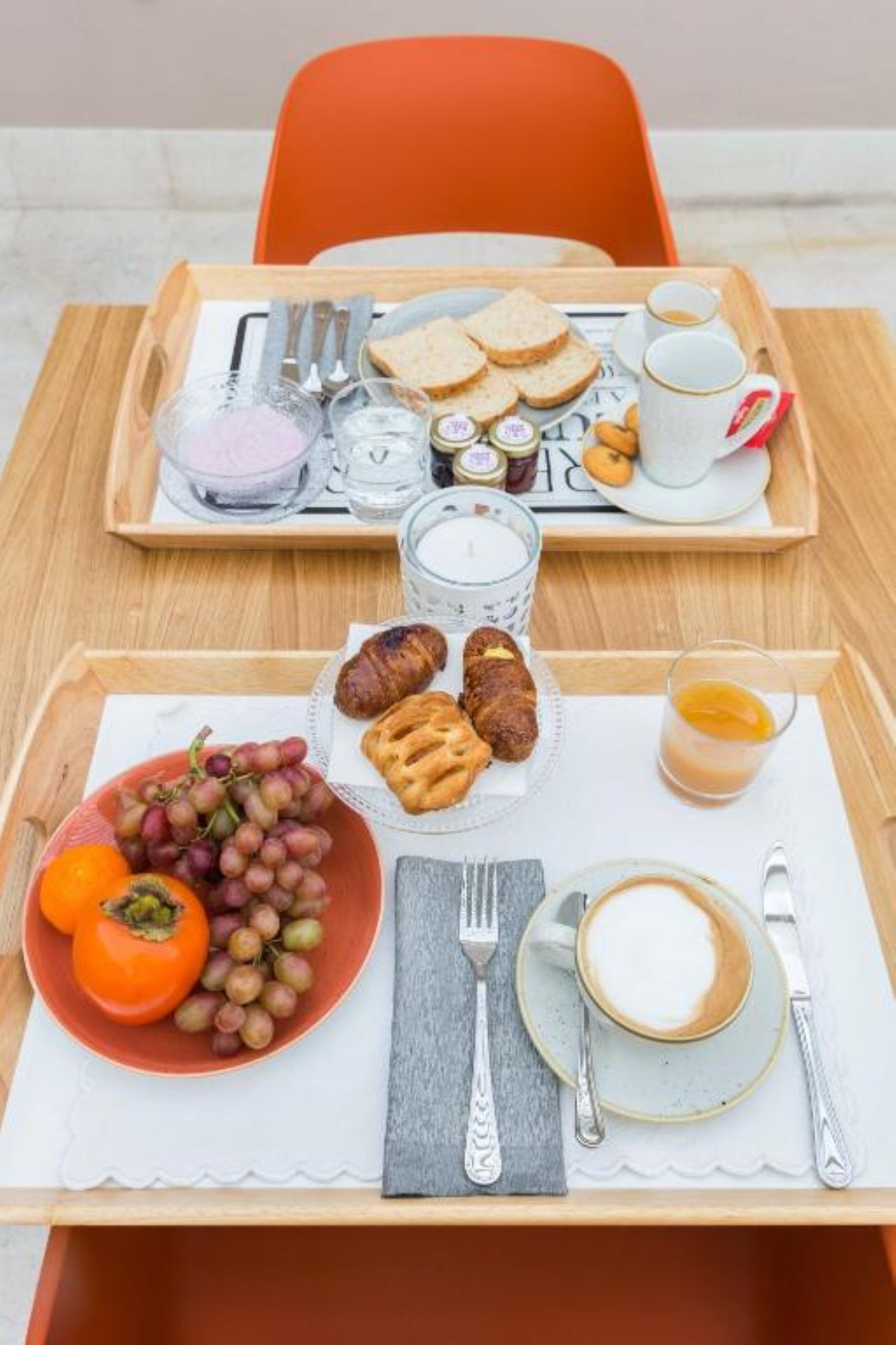 200 Rooms & Terrace by null