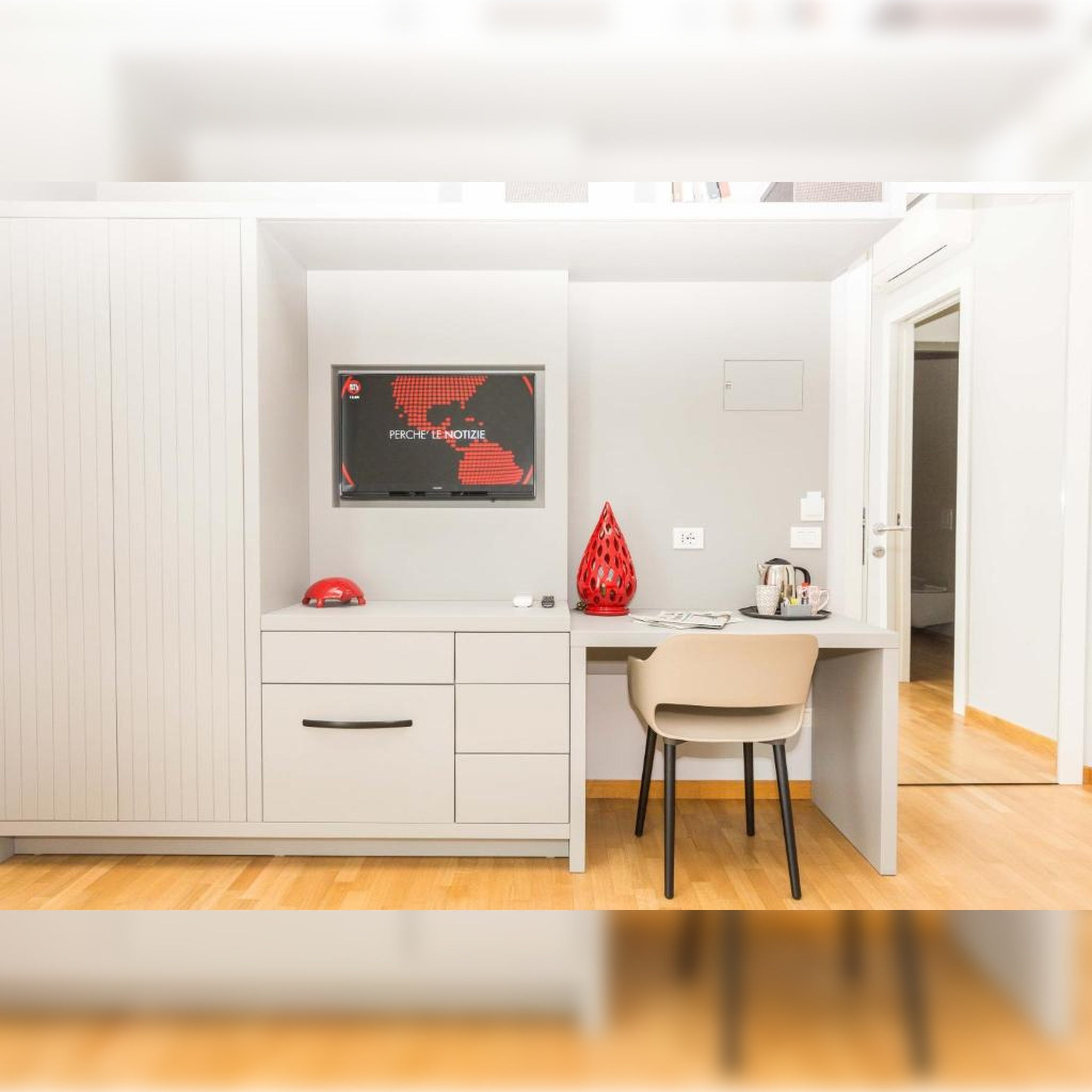 200 Rooms & Terrace by null