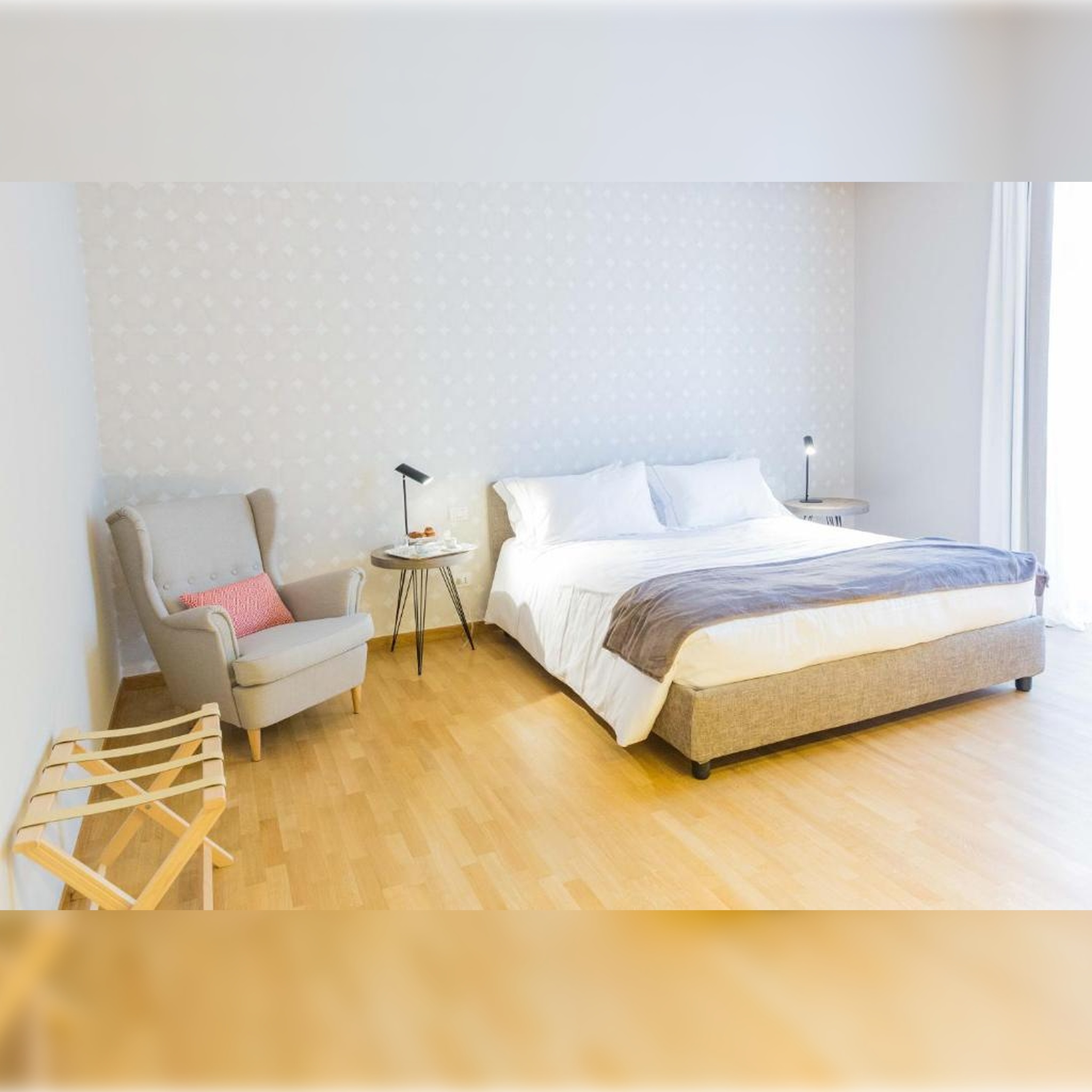 200 Rooms & Terrace by null