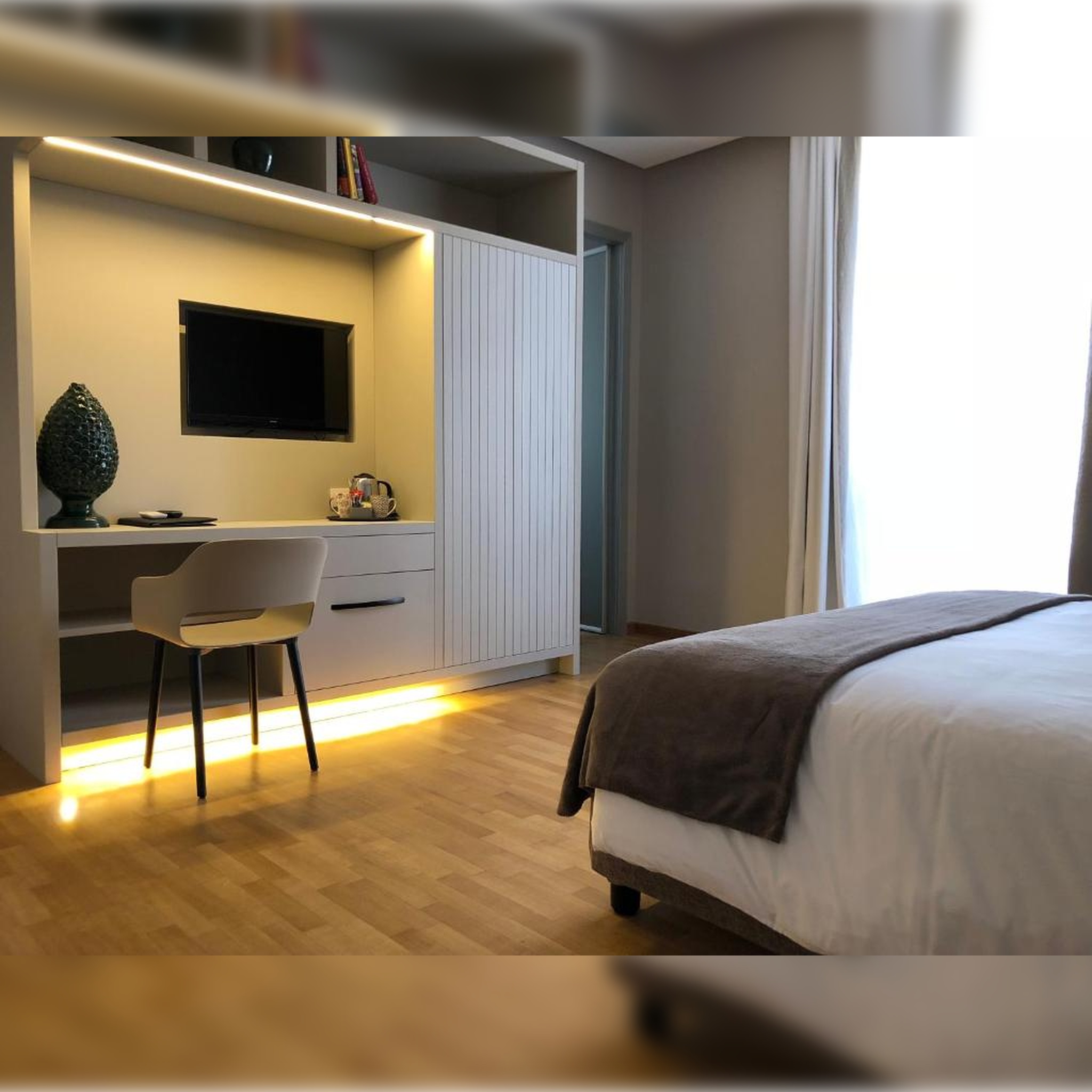 200 Rooms & Terrace by null