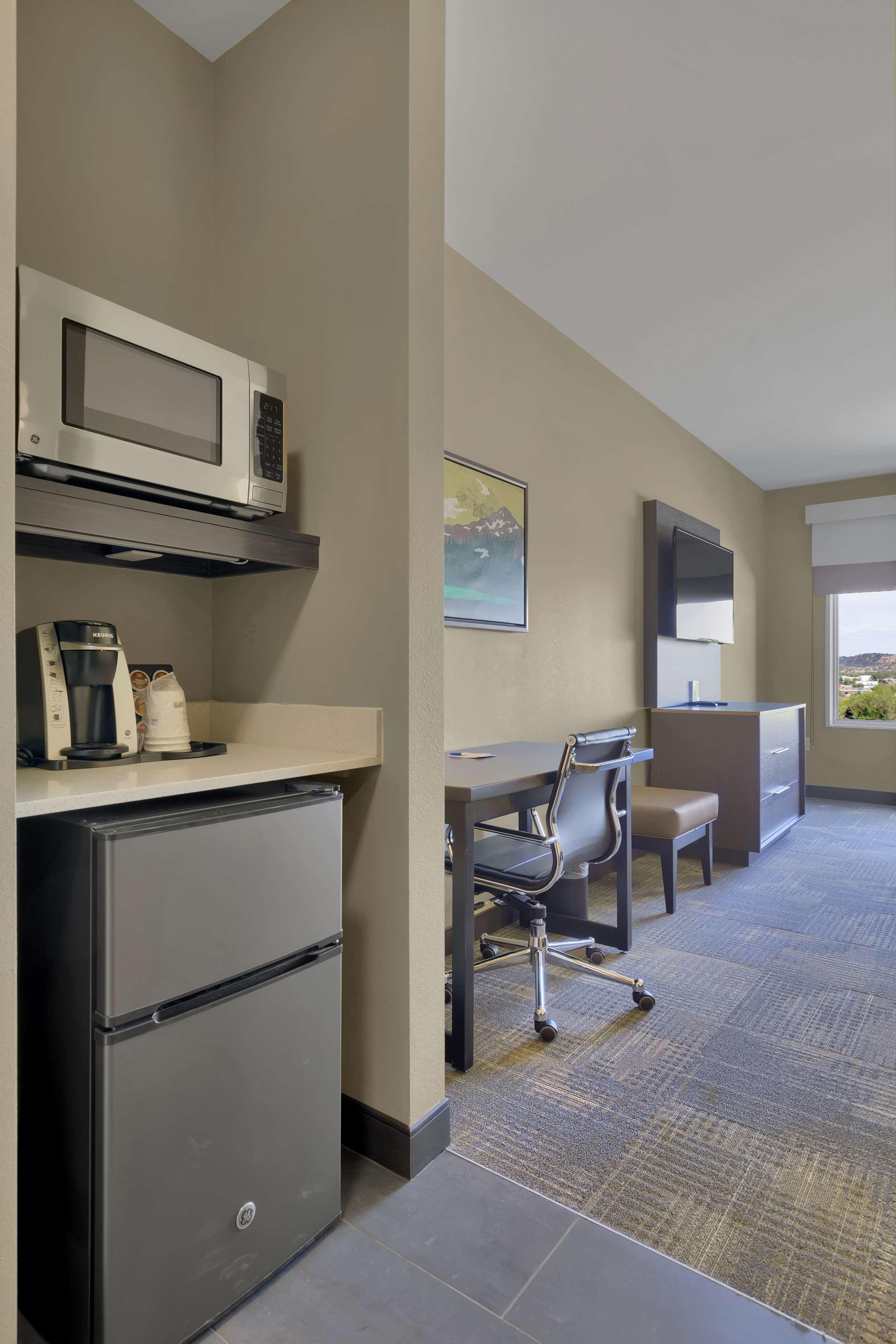Best Western Plus Fillmore Inn & Suites