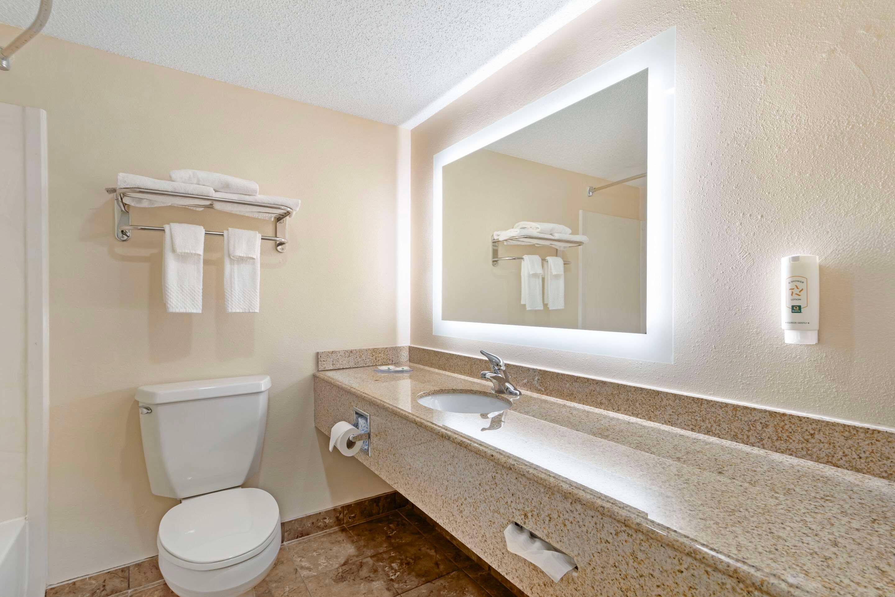 Quality Inn Valley- West Point