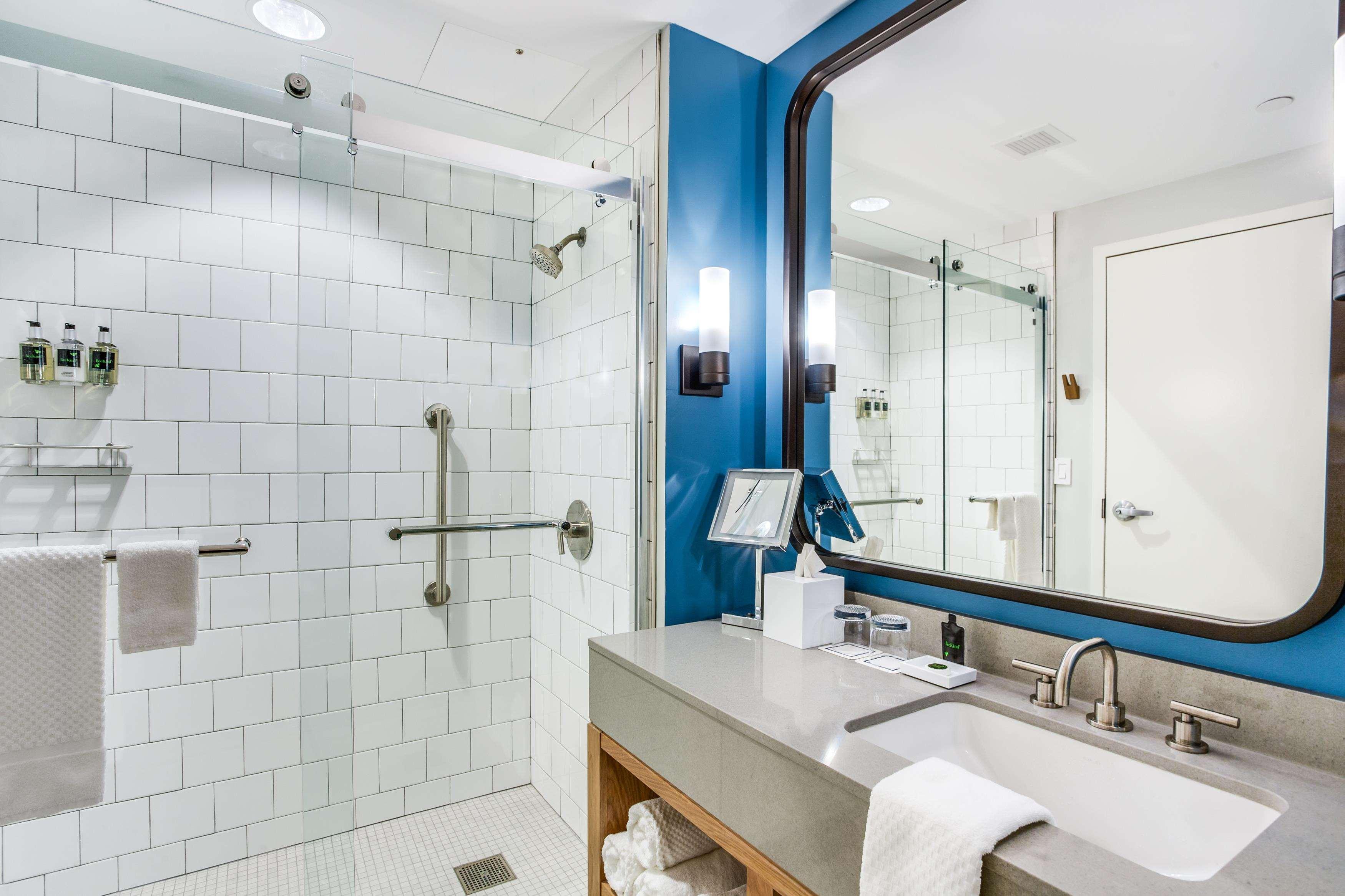 The Lodge at Gulf State Park, a Hilton Hotel by null