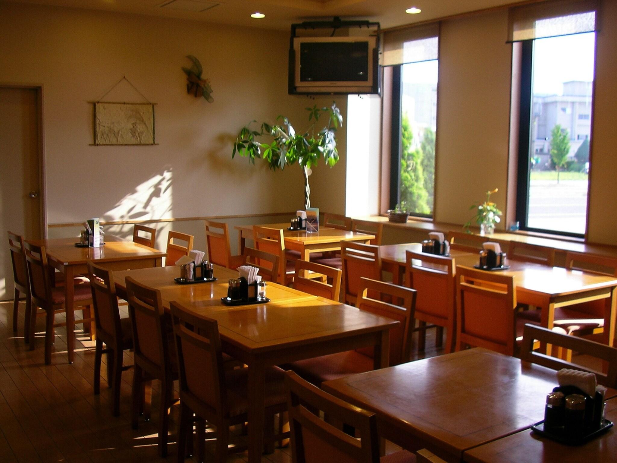 Hotel Route inn Yonezawa-eki Higashi
