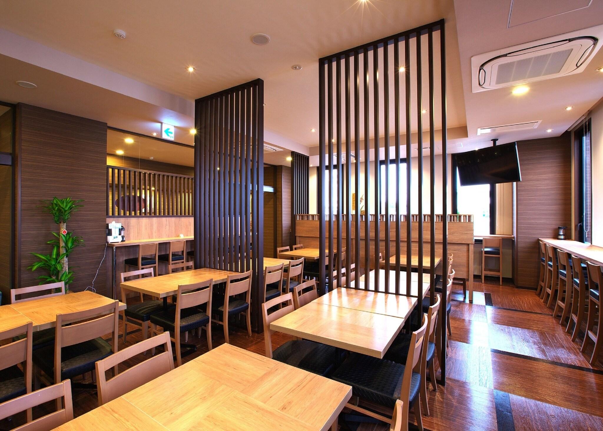 Hotel Route-Inn Toyama Inter