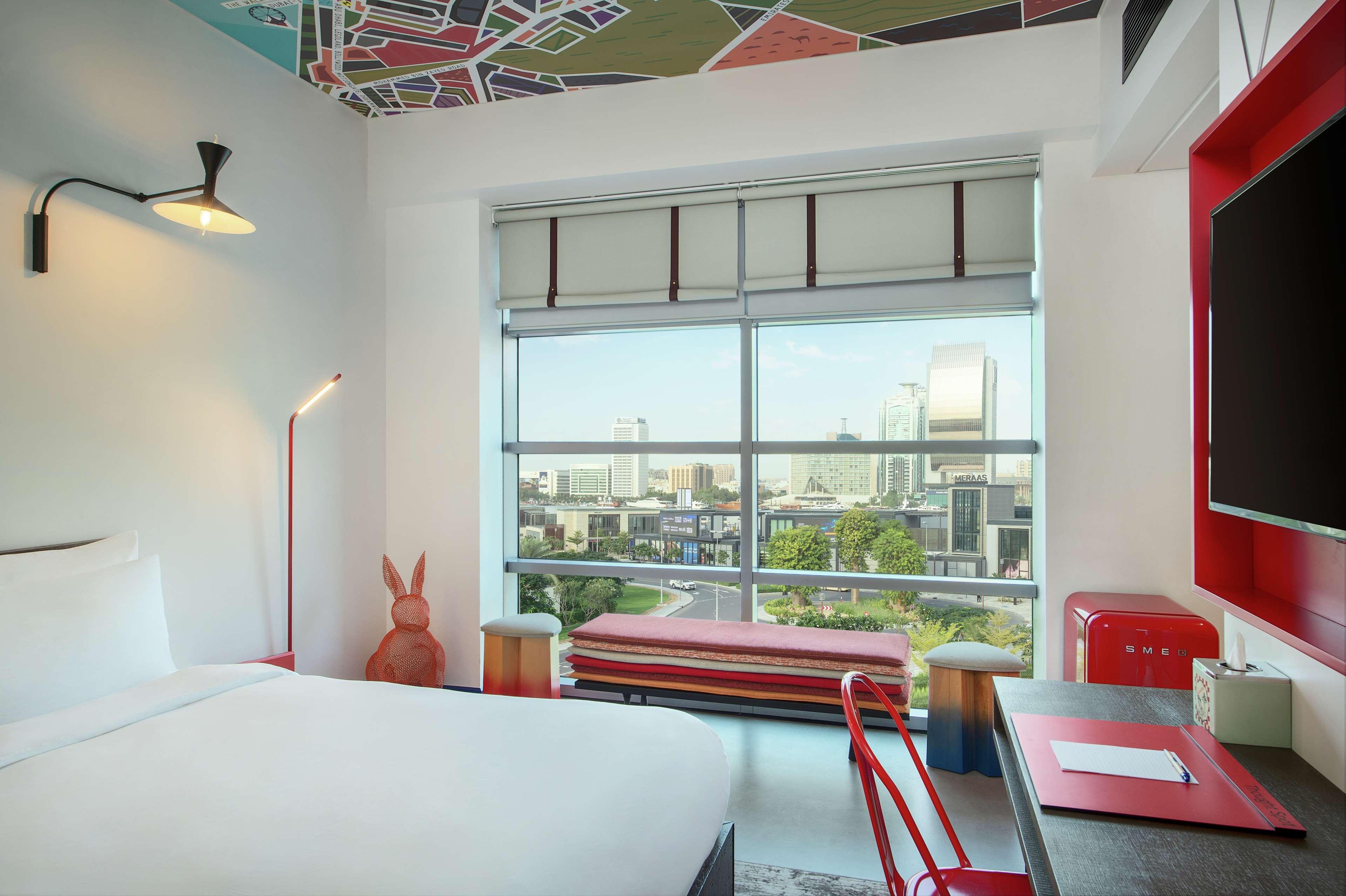 Hampton by Hilton Dubai Al Seef by null