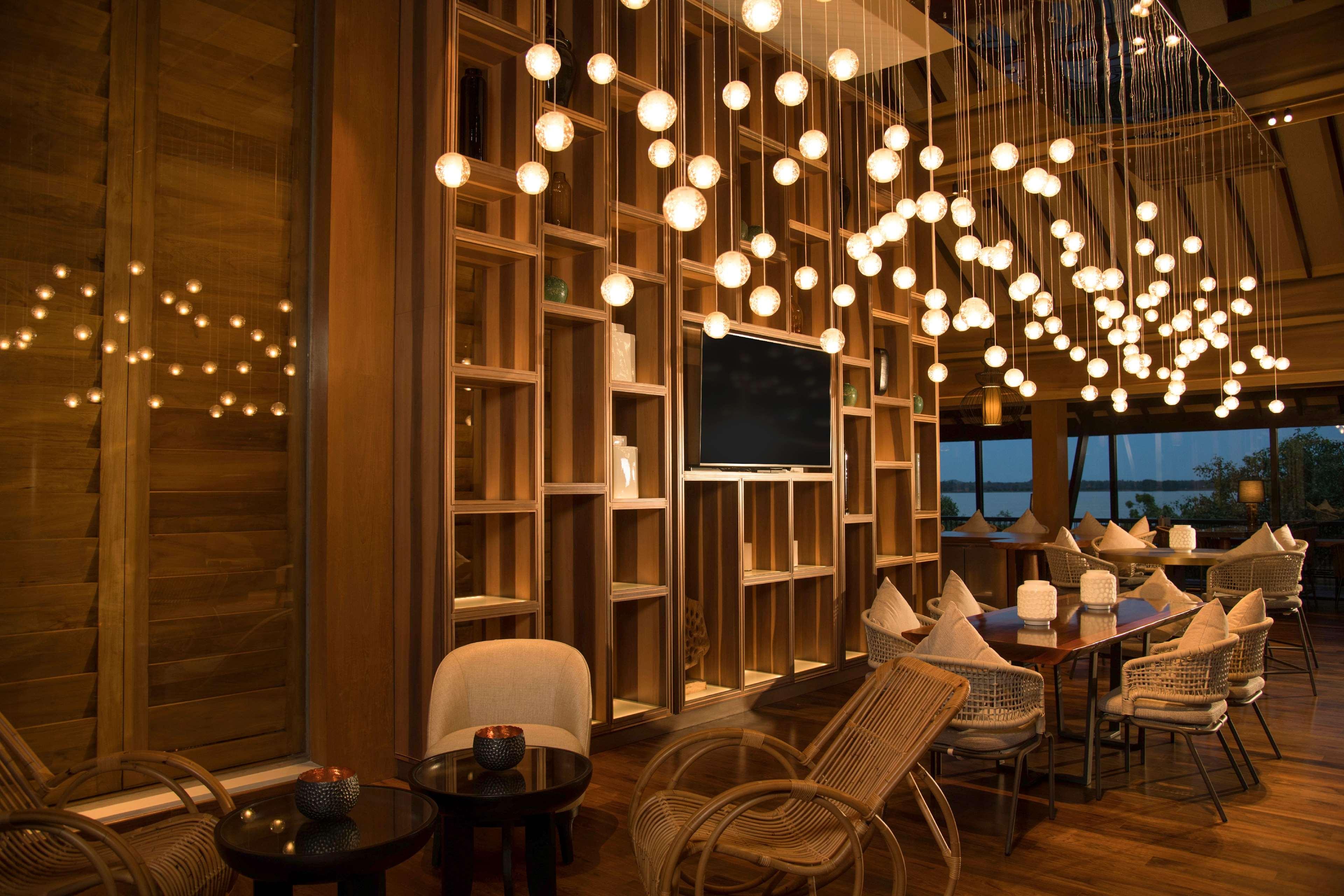 DoubleTree by Hilton Weerawila Rajawarna Resort by null