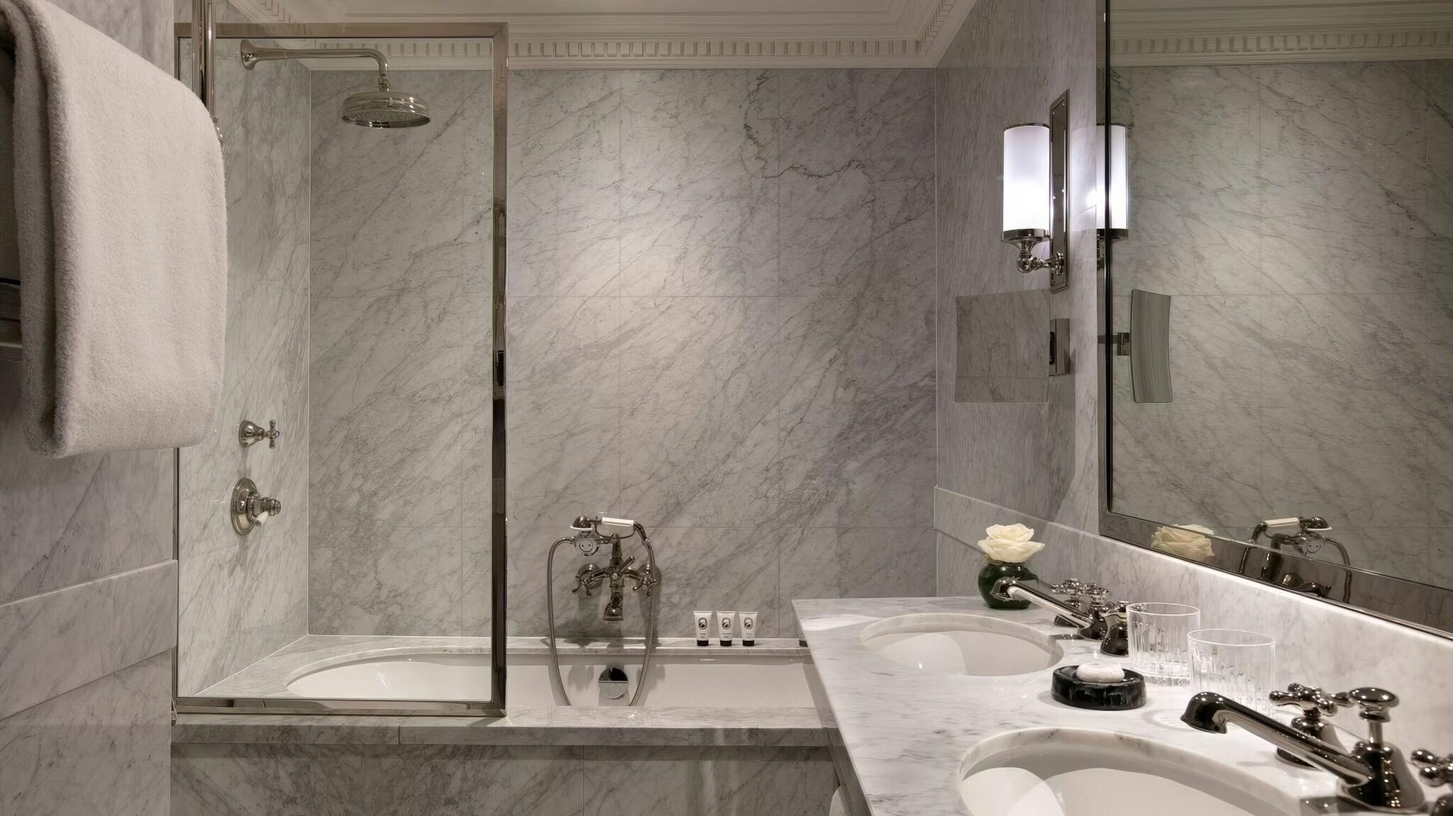 Imagem da galeria de Hôtel De Berri Champs-Élysées, A Luxury Collection