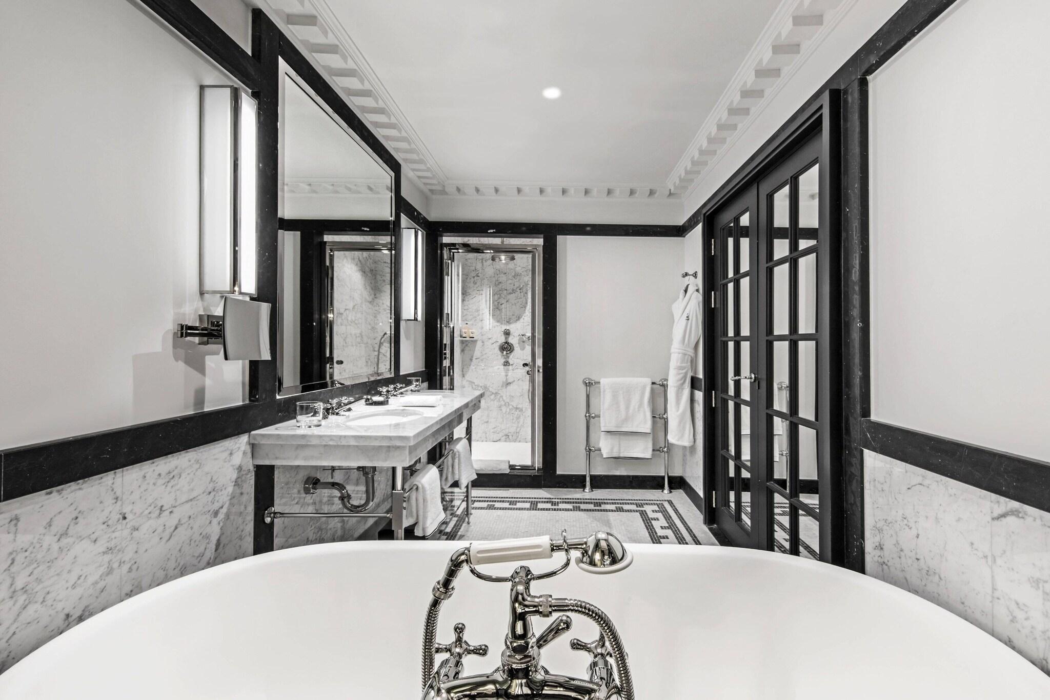 Imagem da galeria de Hôtel De Berri Champs-Élysées, A Luxury Collection