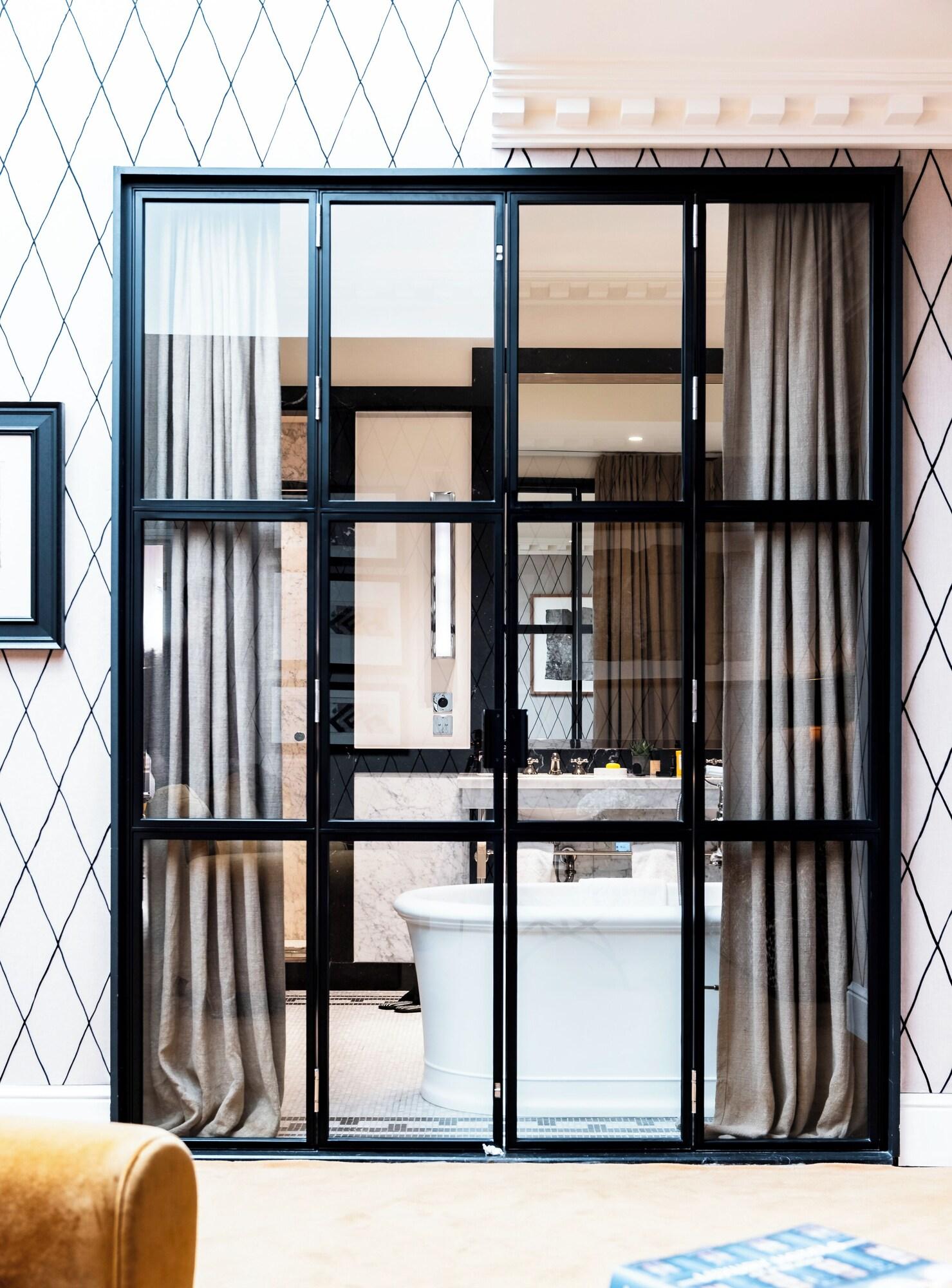 Hôtel de Berri Champs-Élysées, a Luxury Collection Hotel, Paris by null