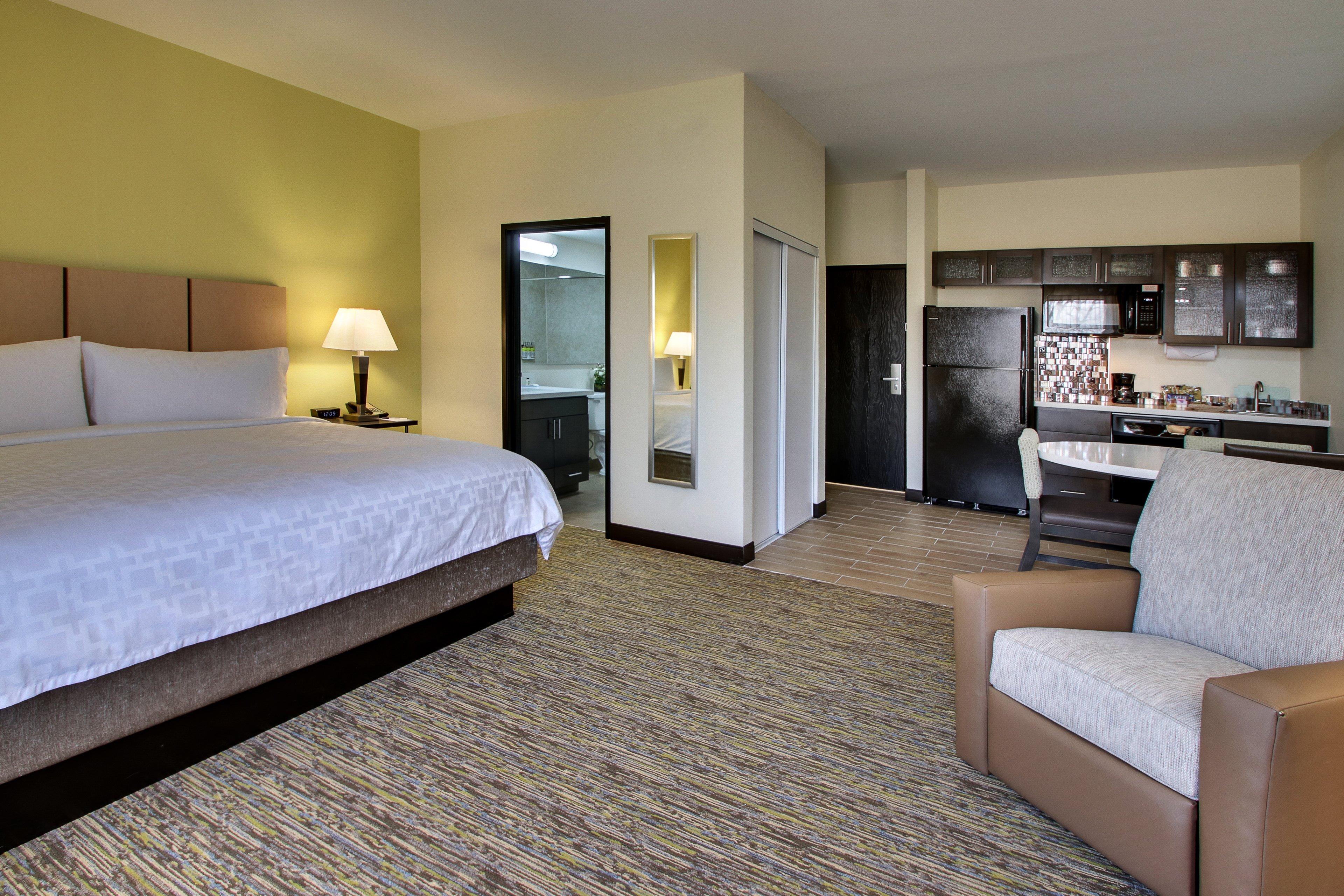 Candlewood Suites Wichita East