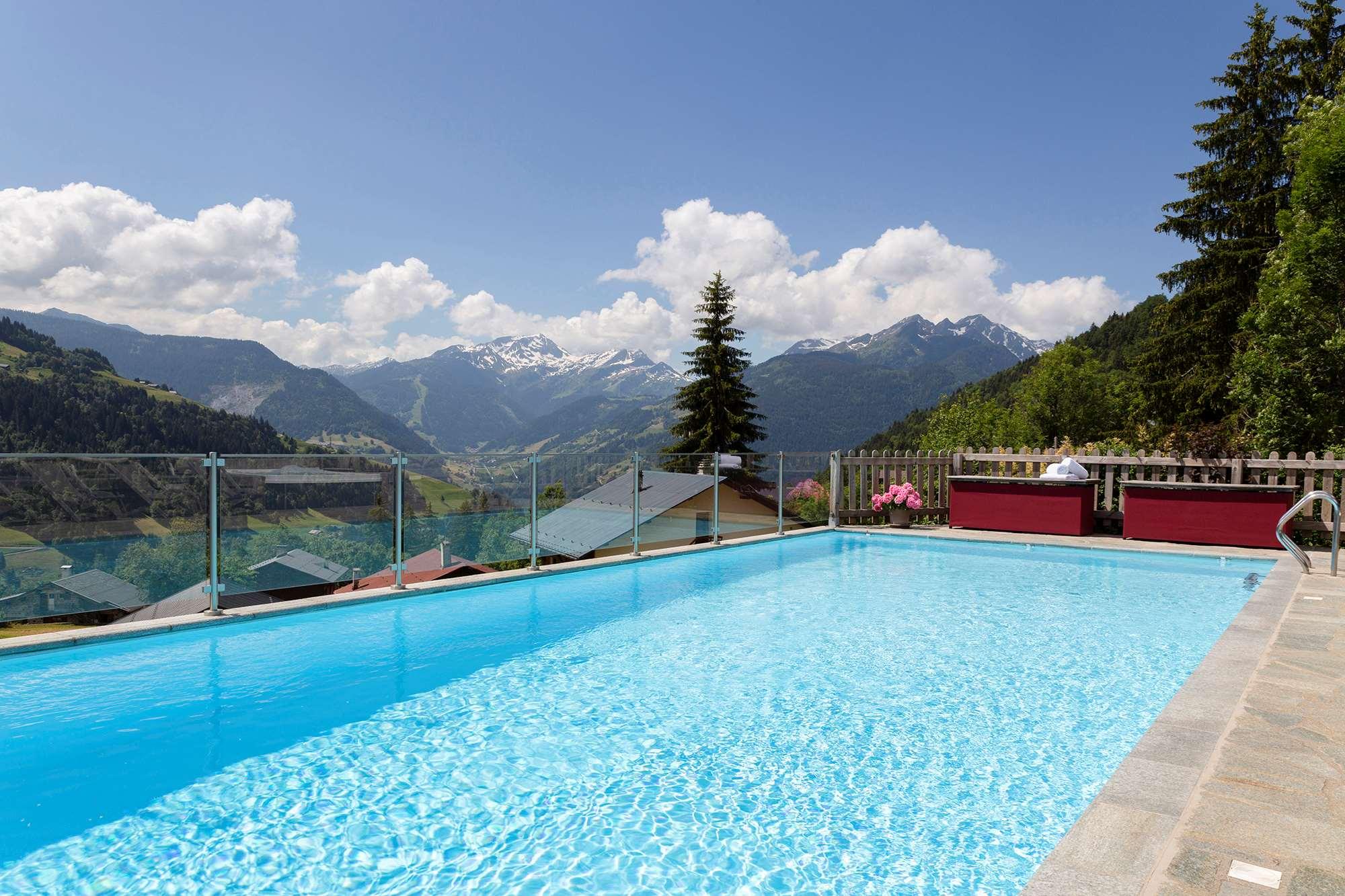 Chalet-Hôtel La Ferme du Chozal, The Originals Relais by null