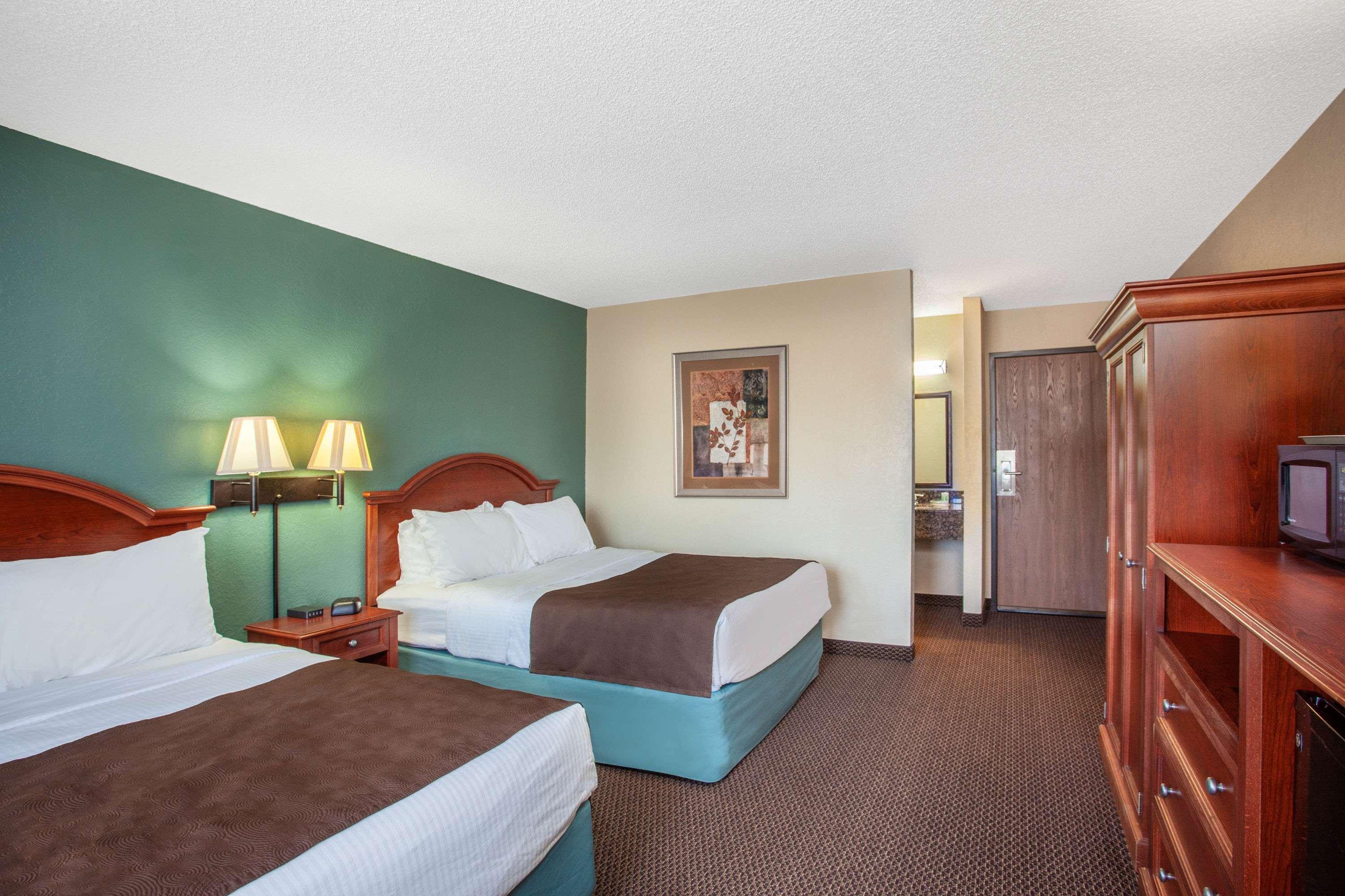 AmericInn by Wyndham St. Peter