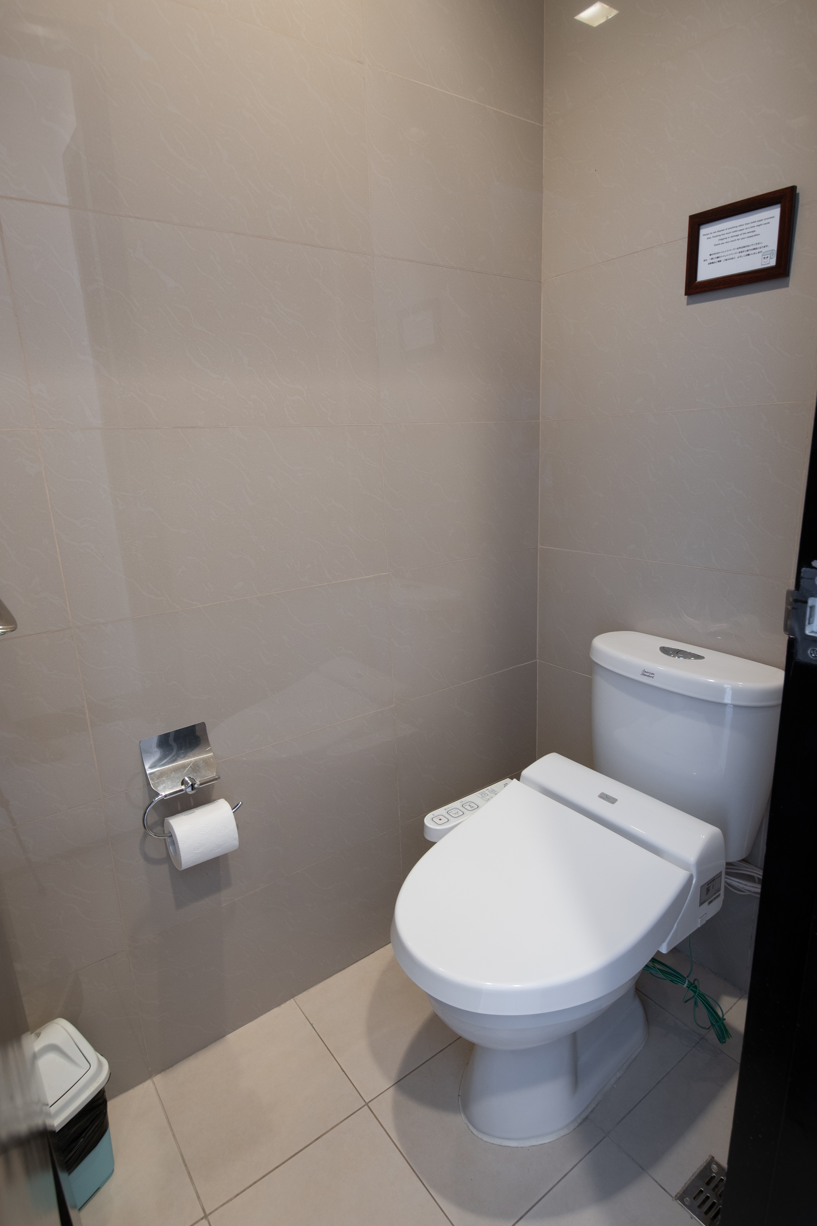 CSuites at 8 Newtown Mactan Cebu