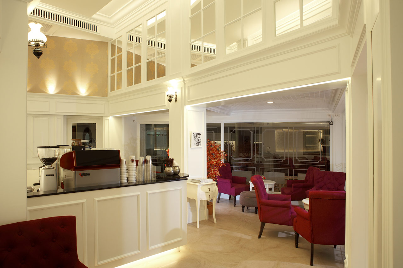 Khaosan Palace Hotel