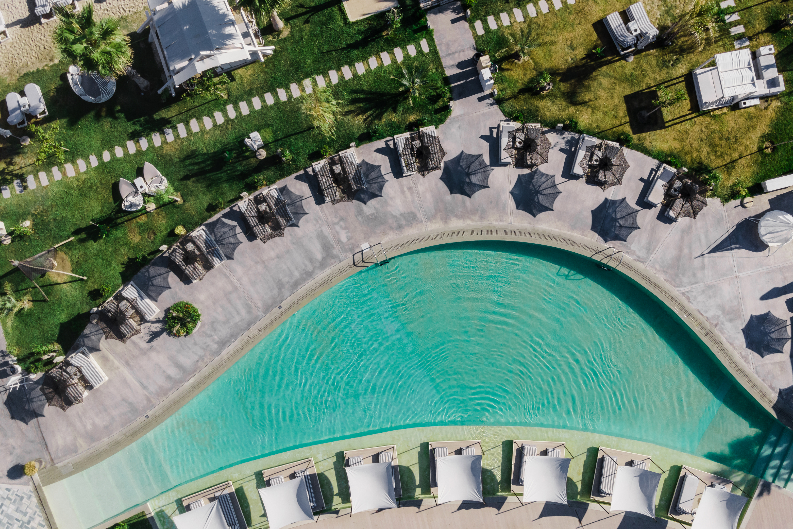 Blue Carpet Luxury Suites - photo