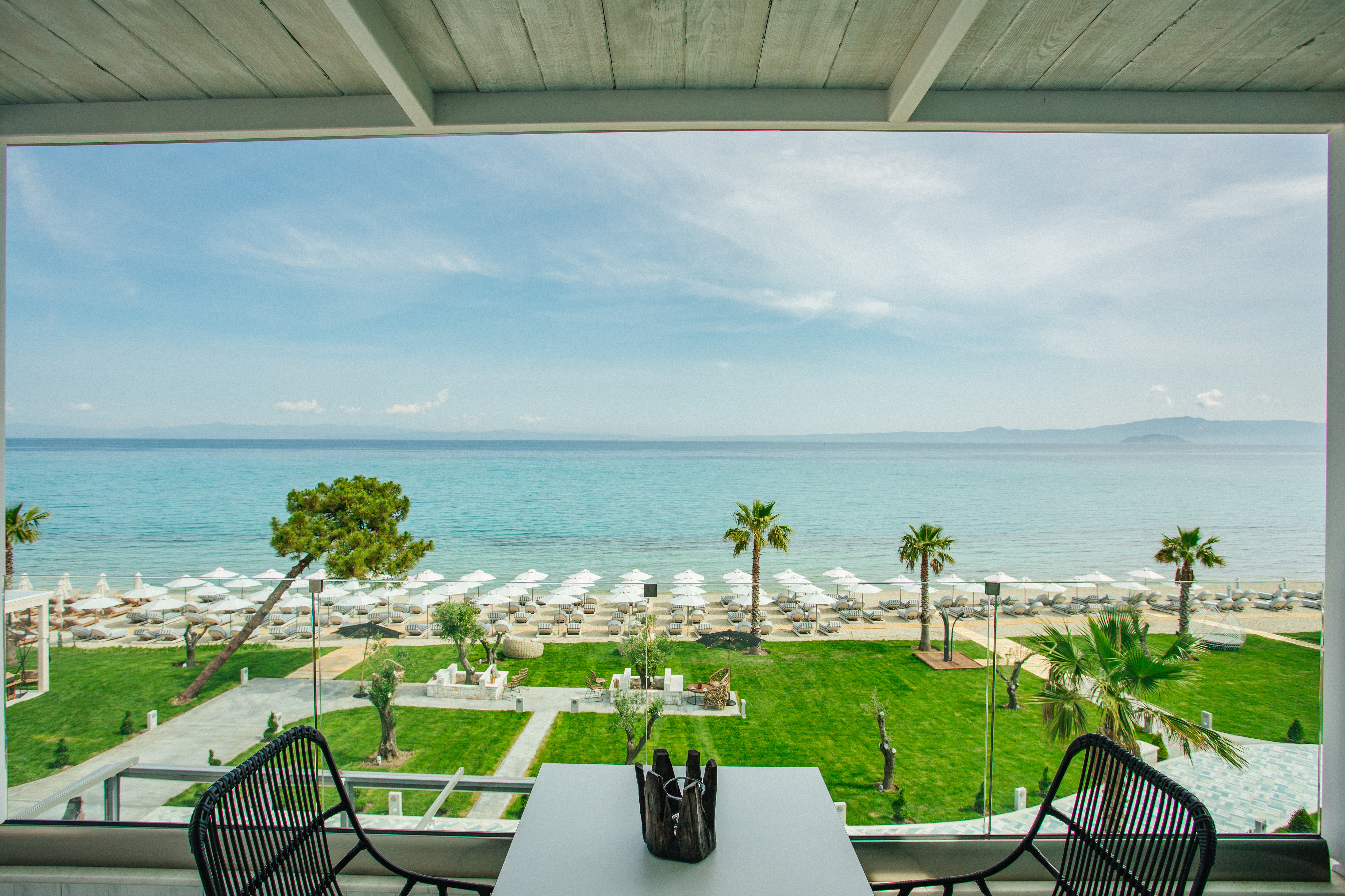 Blue Carpet Luxury Suites - photo