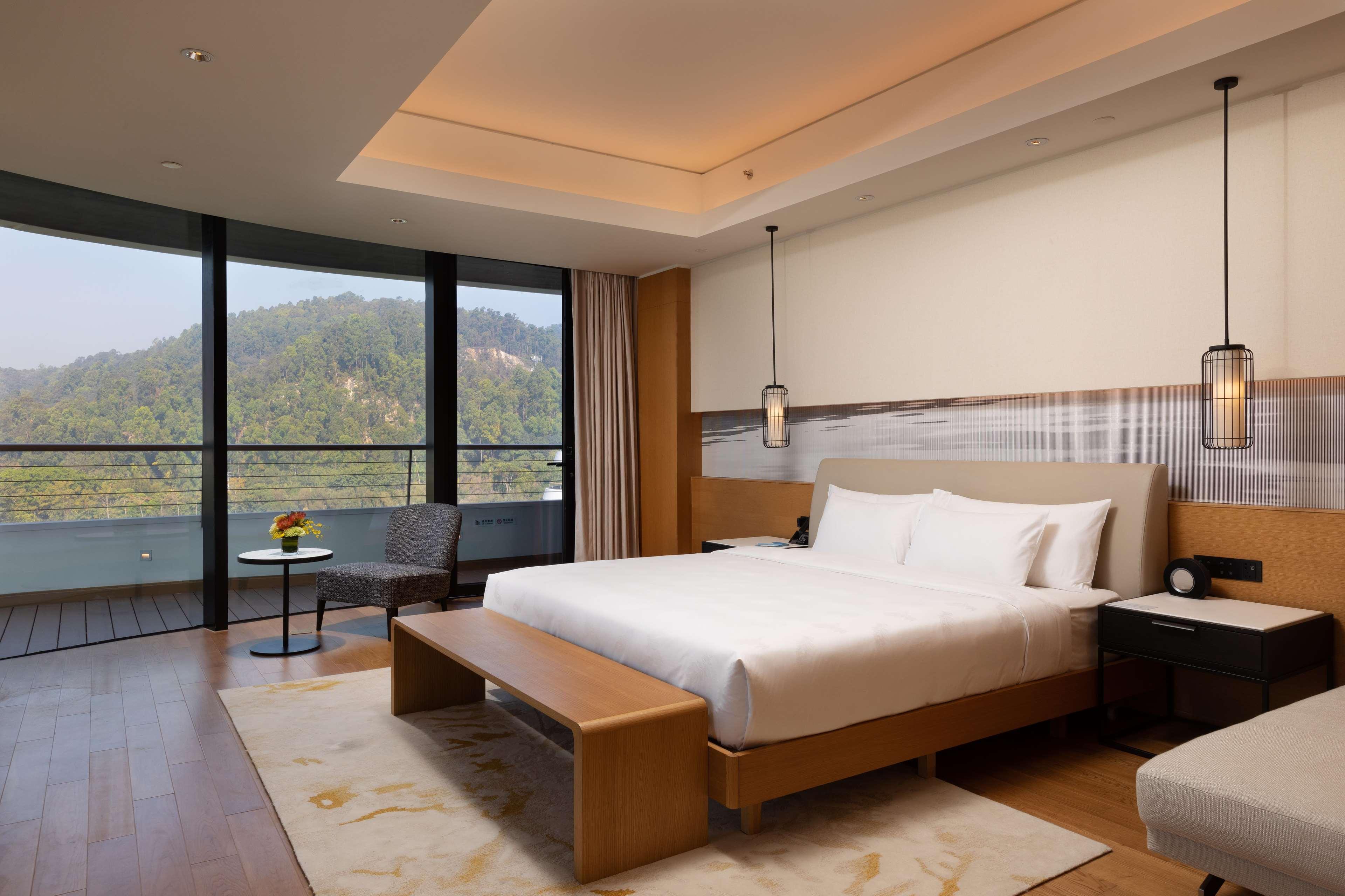 Suite, aqua