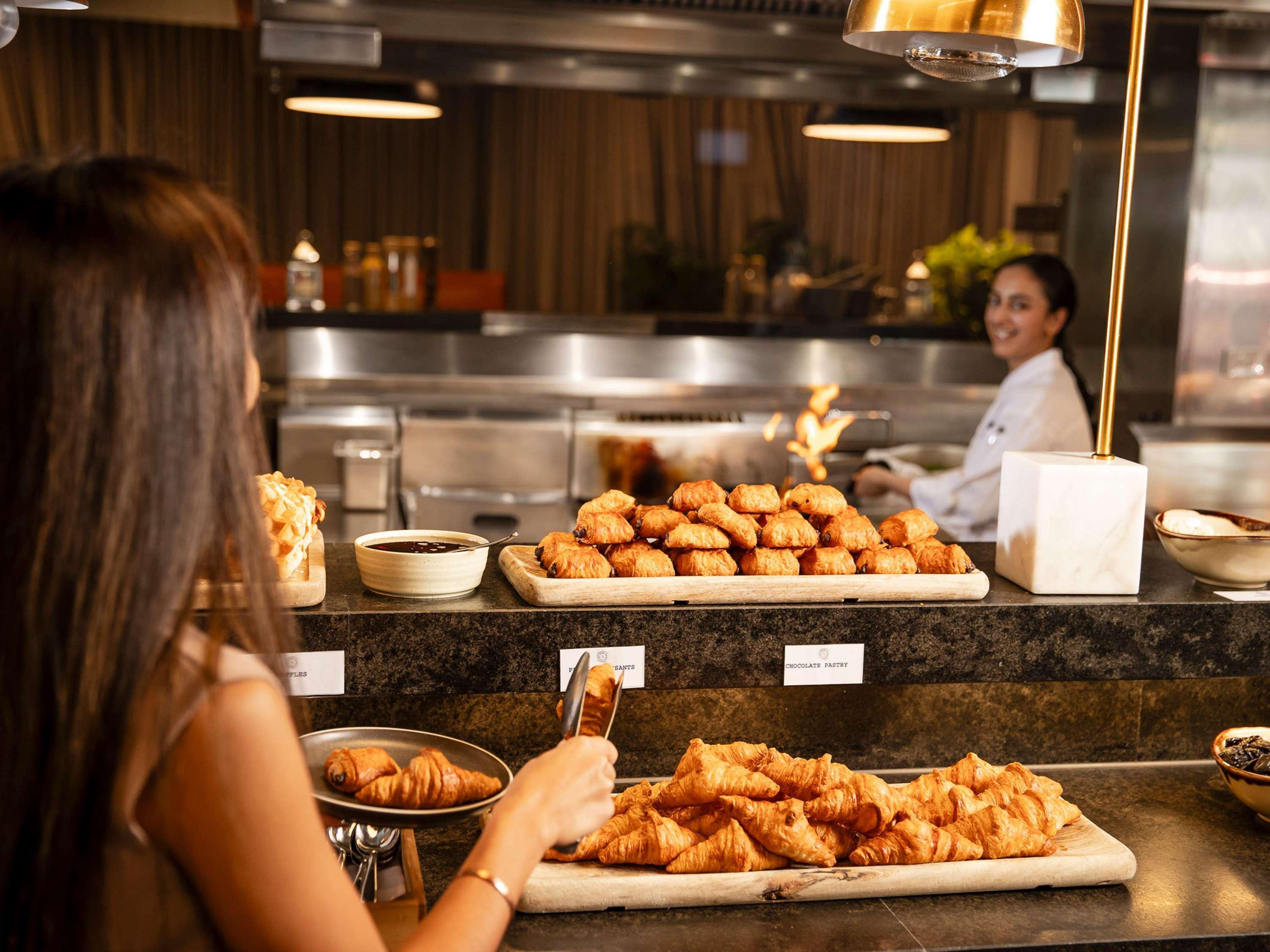 Novotel Brisbane South Bank by null