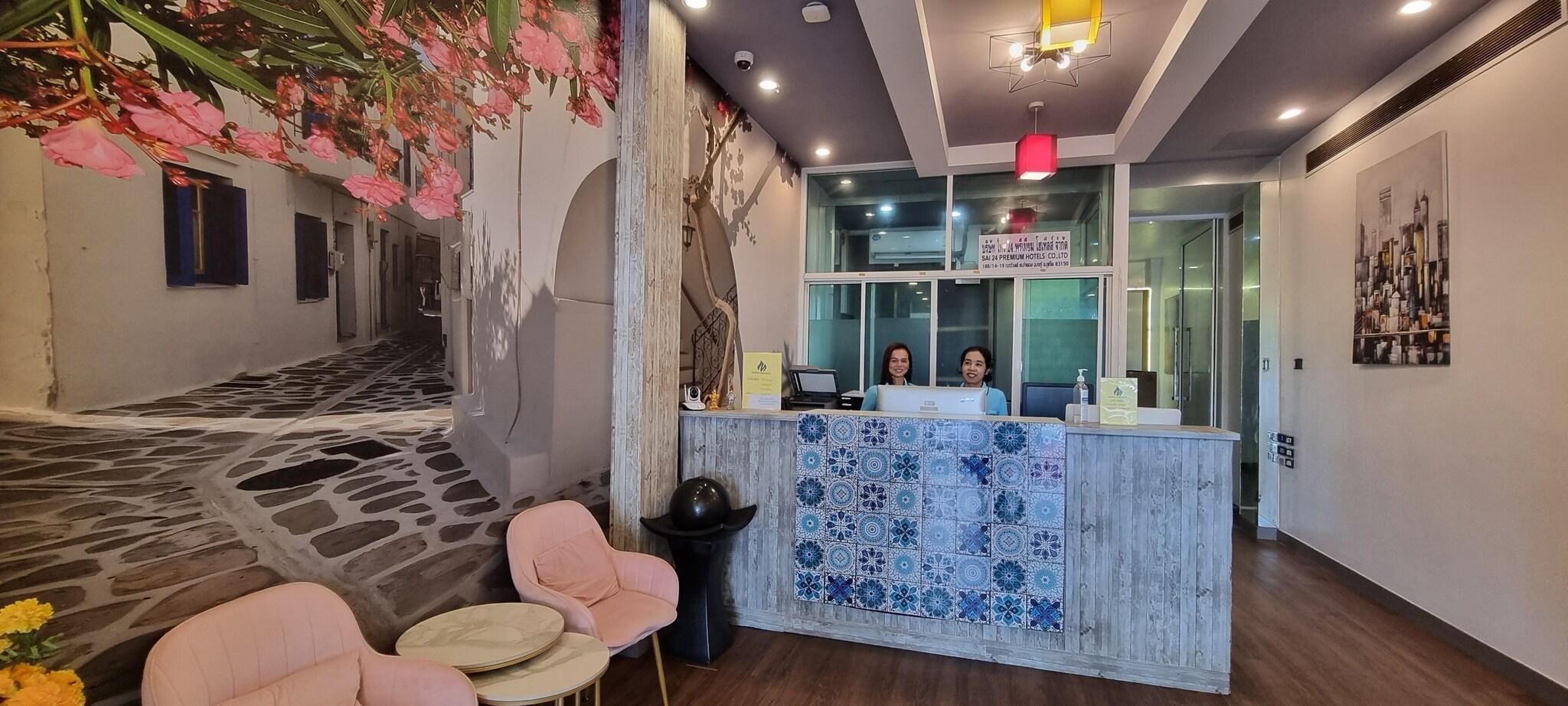 Modern Living Hotel - photo