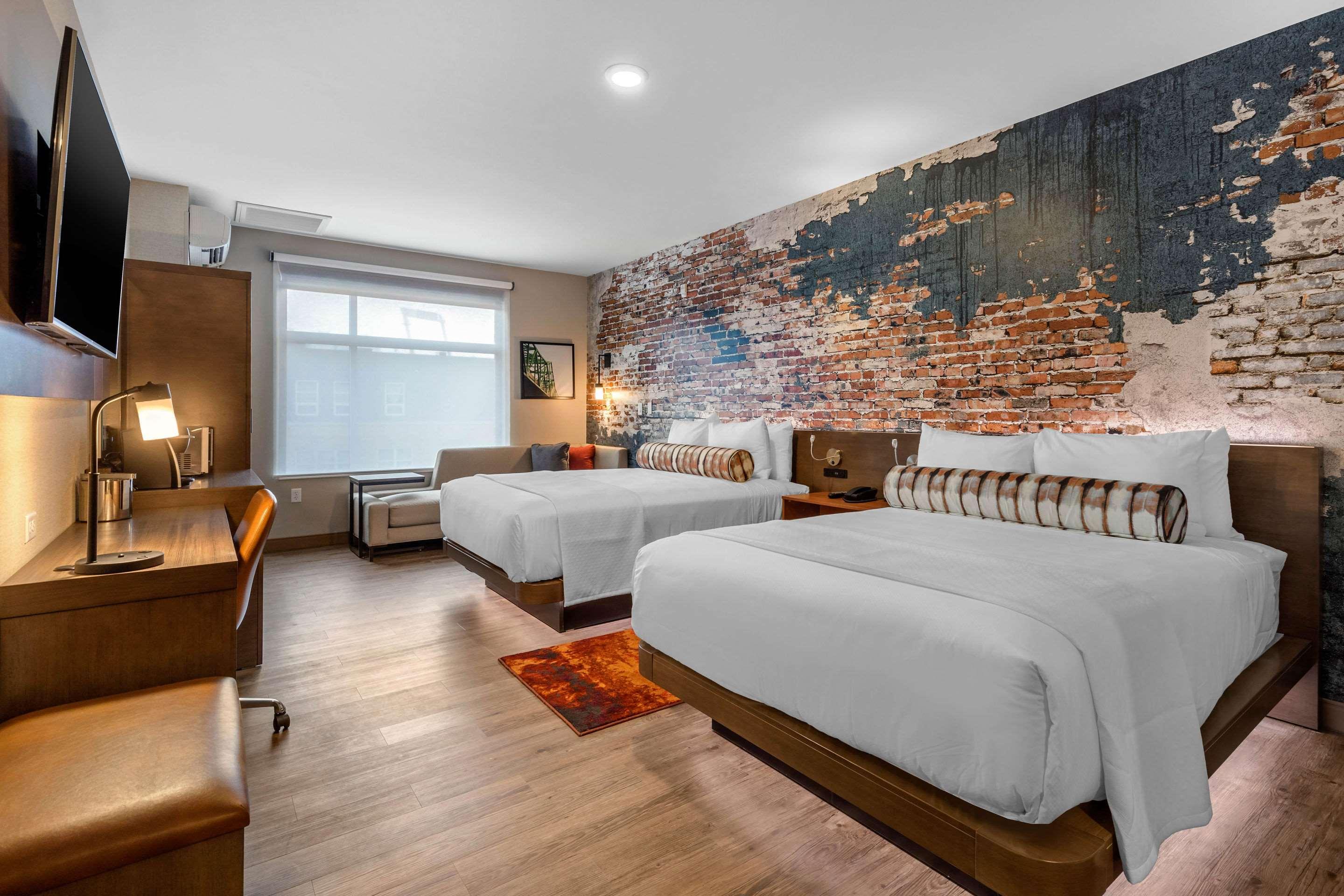 Cambria Hotel Omaha Downtown