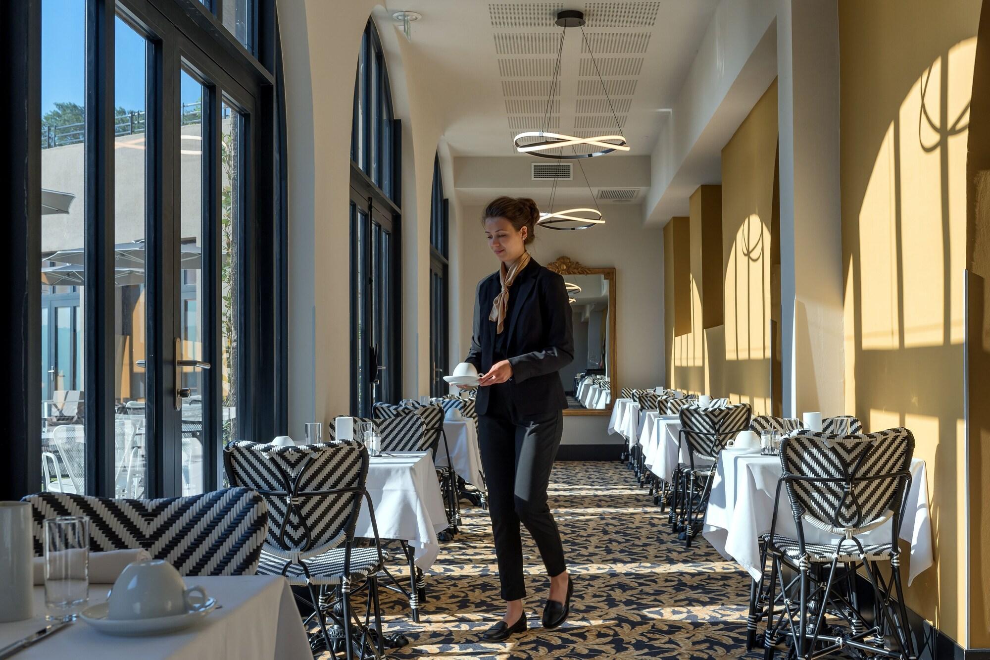 SOWELL COLLECTION Hotel du Roi & Spa