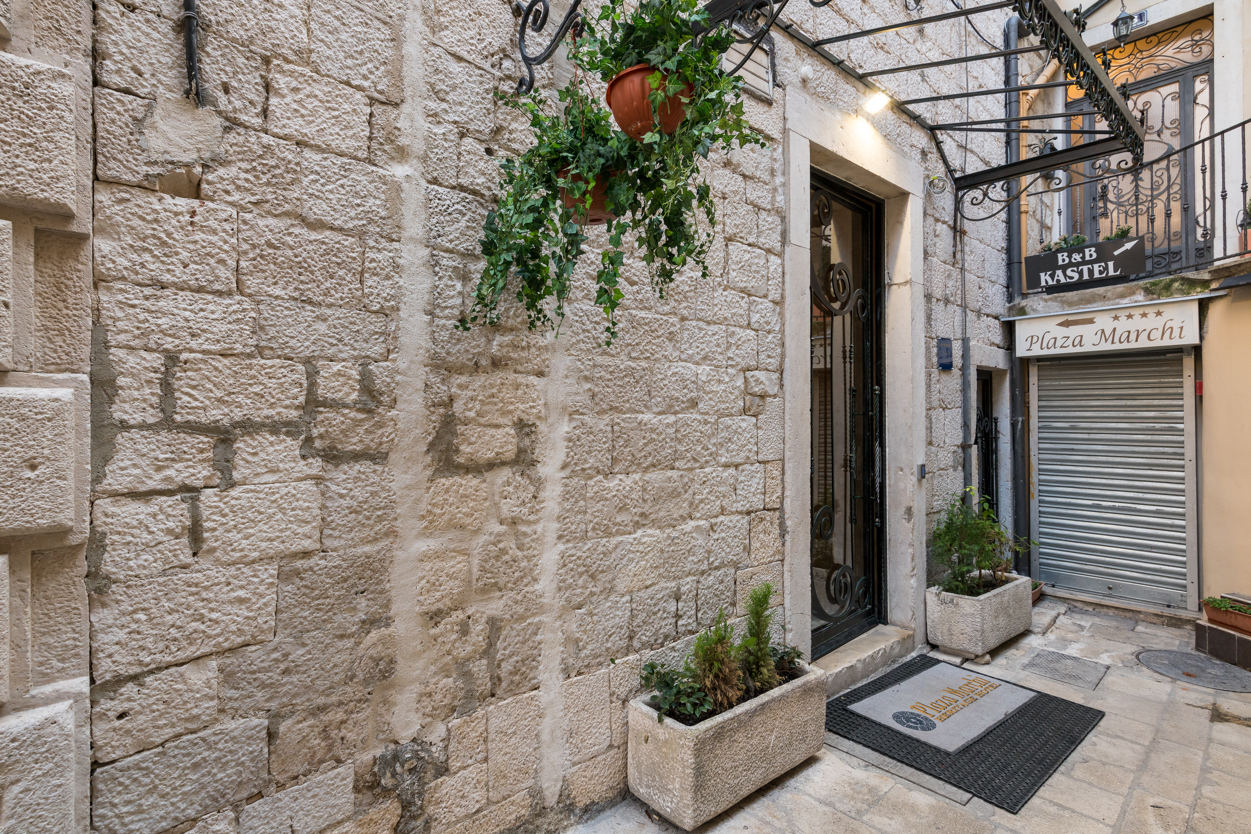 Plaza Marchi Old Town - Quaint & Elegant Hotels - Poză