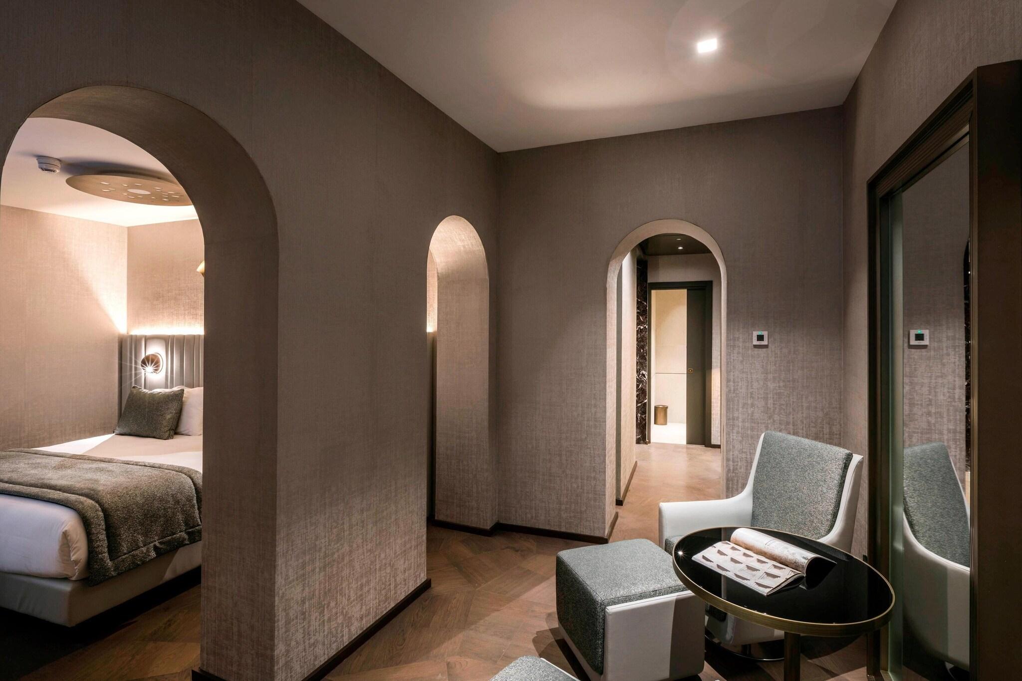 The Pantheon Iconic Rome Hotel, Autograph Collection by null