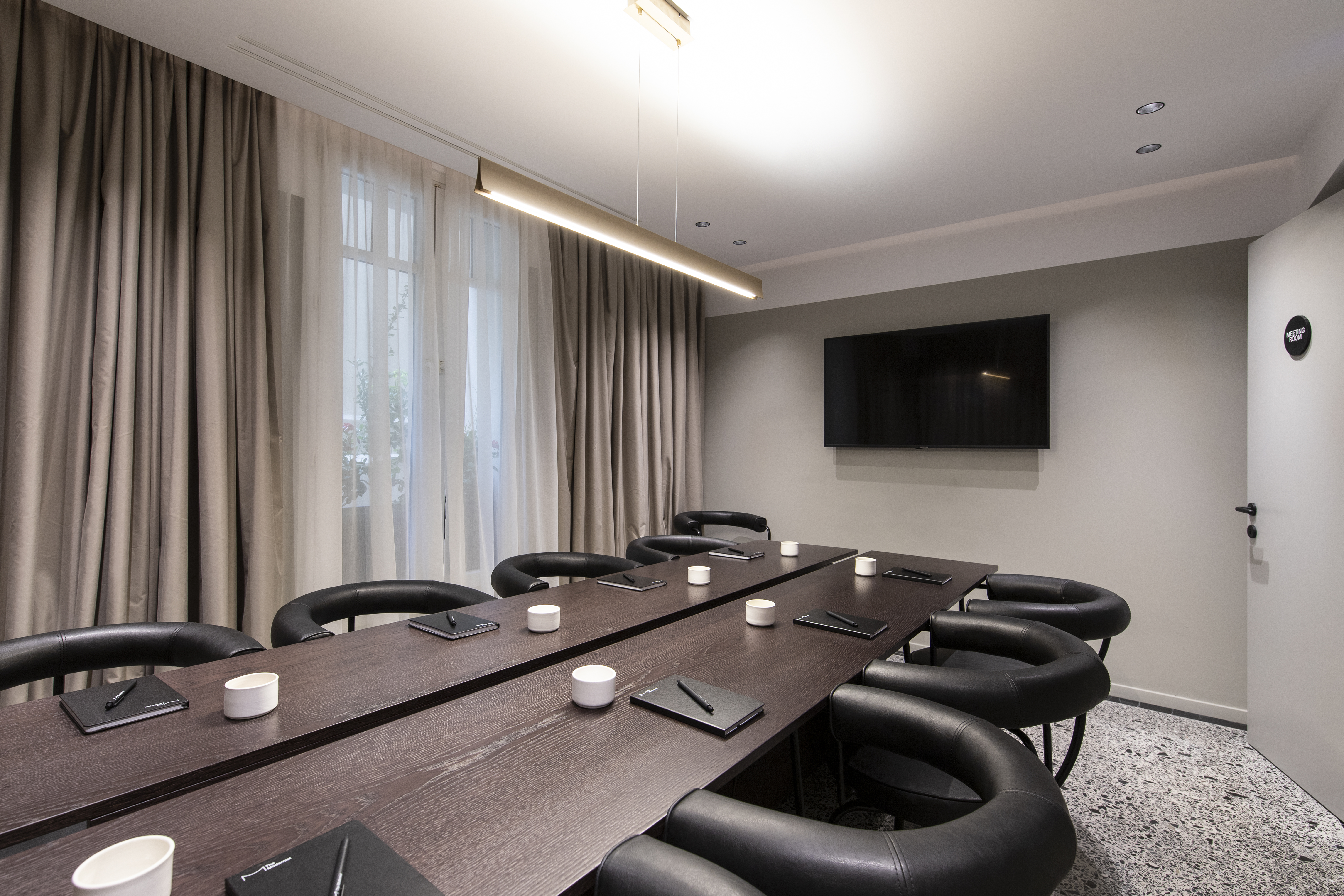 The Modernist - photo