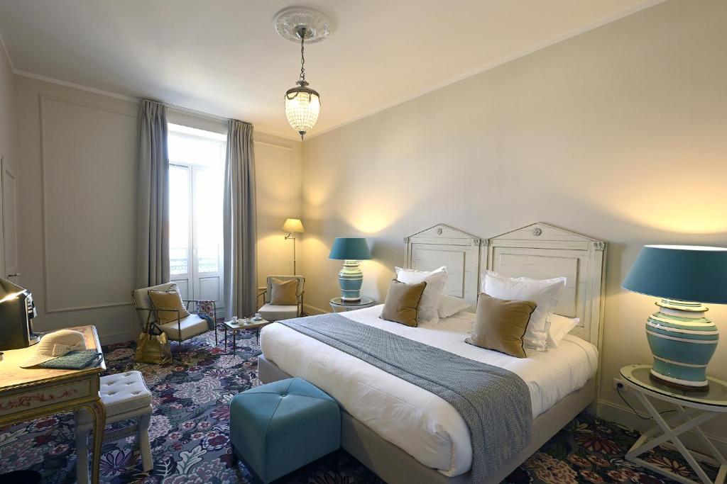 Grand Hôtel Henri - Hôtel Restaurant by null