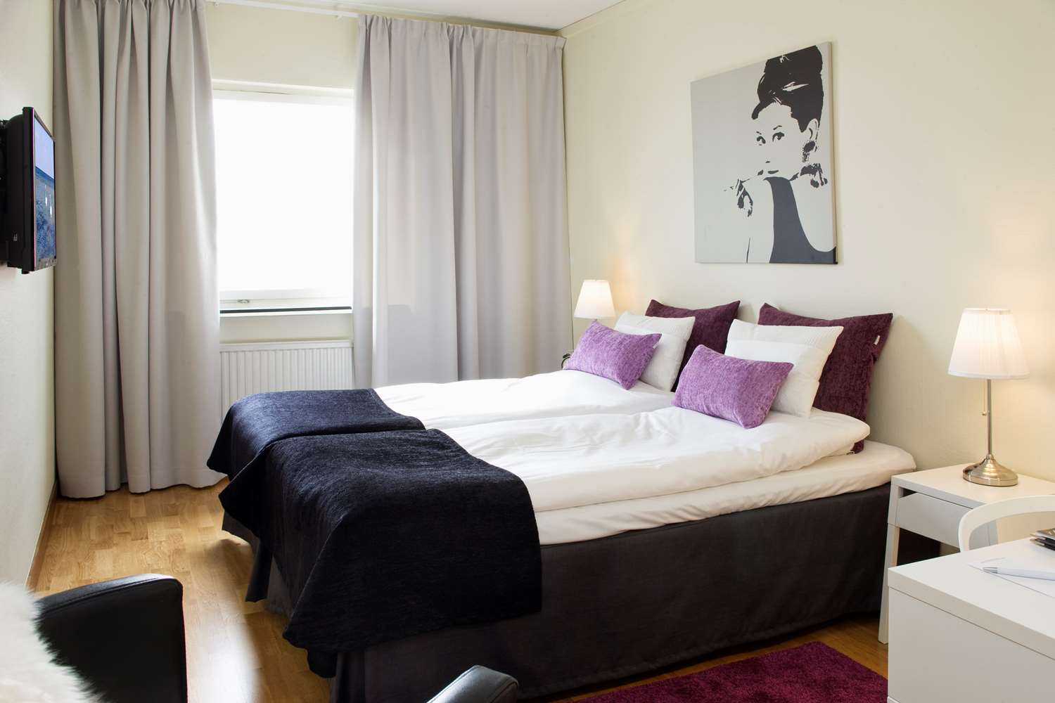 Sure Hotel by Best Western Öjaby Herrgård by null