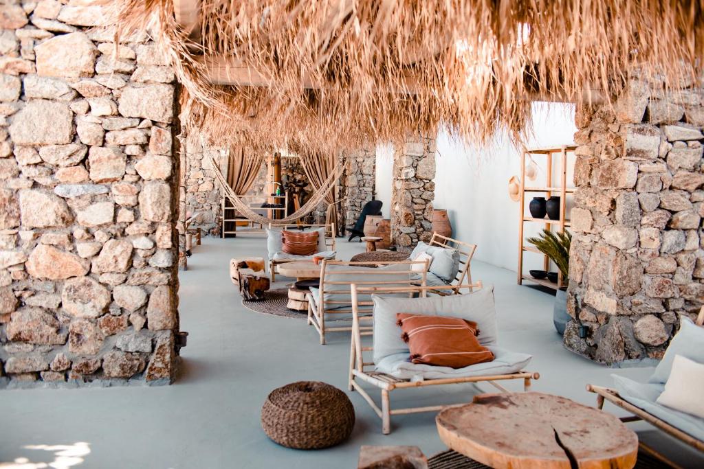 The Wild Hotel by Interni by null